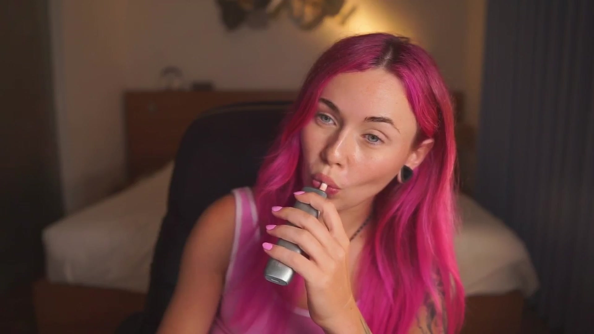 Gallery image thumbnail from Sarah_Pink's myfreecams stream on, 04/23/2026, 15:56 image 5 of 20