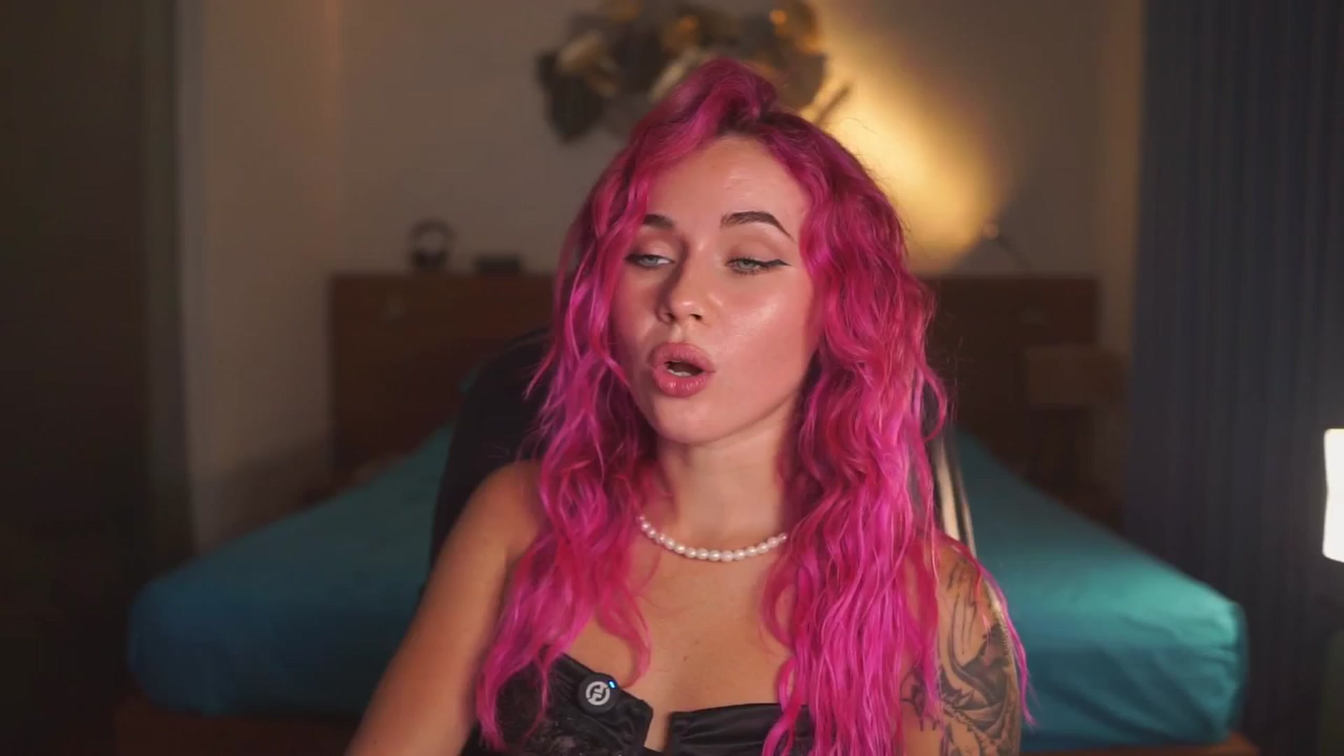 Gallery image thumbnail from Sarah_Pink's myfreecams stream on, 04/25/2026, 16:04 image 3 of 20