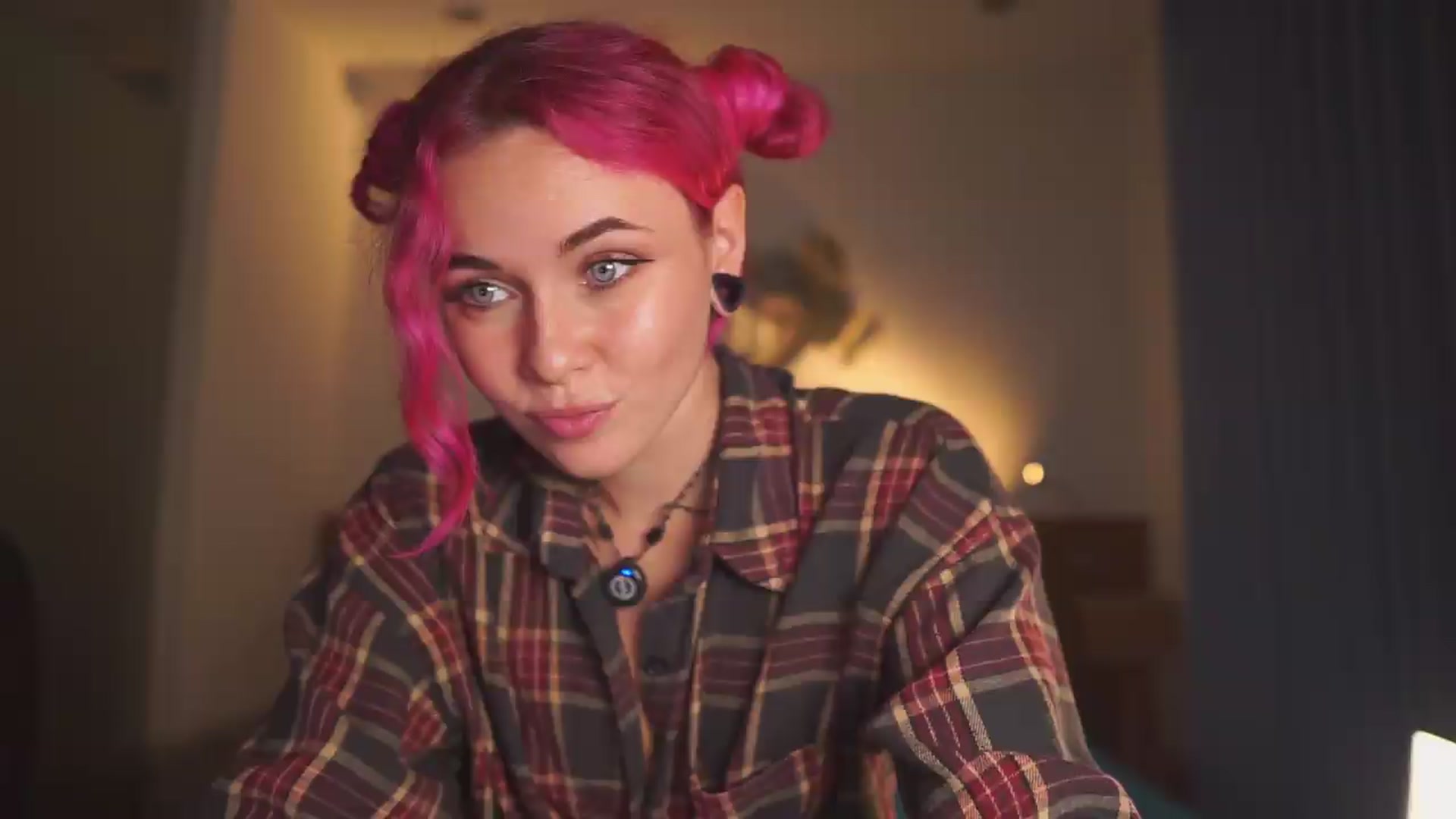 Gallery image thumbnail from Sarah_Pink's myfreecams stream on, 05/09/2026, 16:15 image 16 of 20