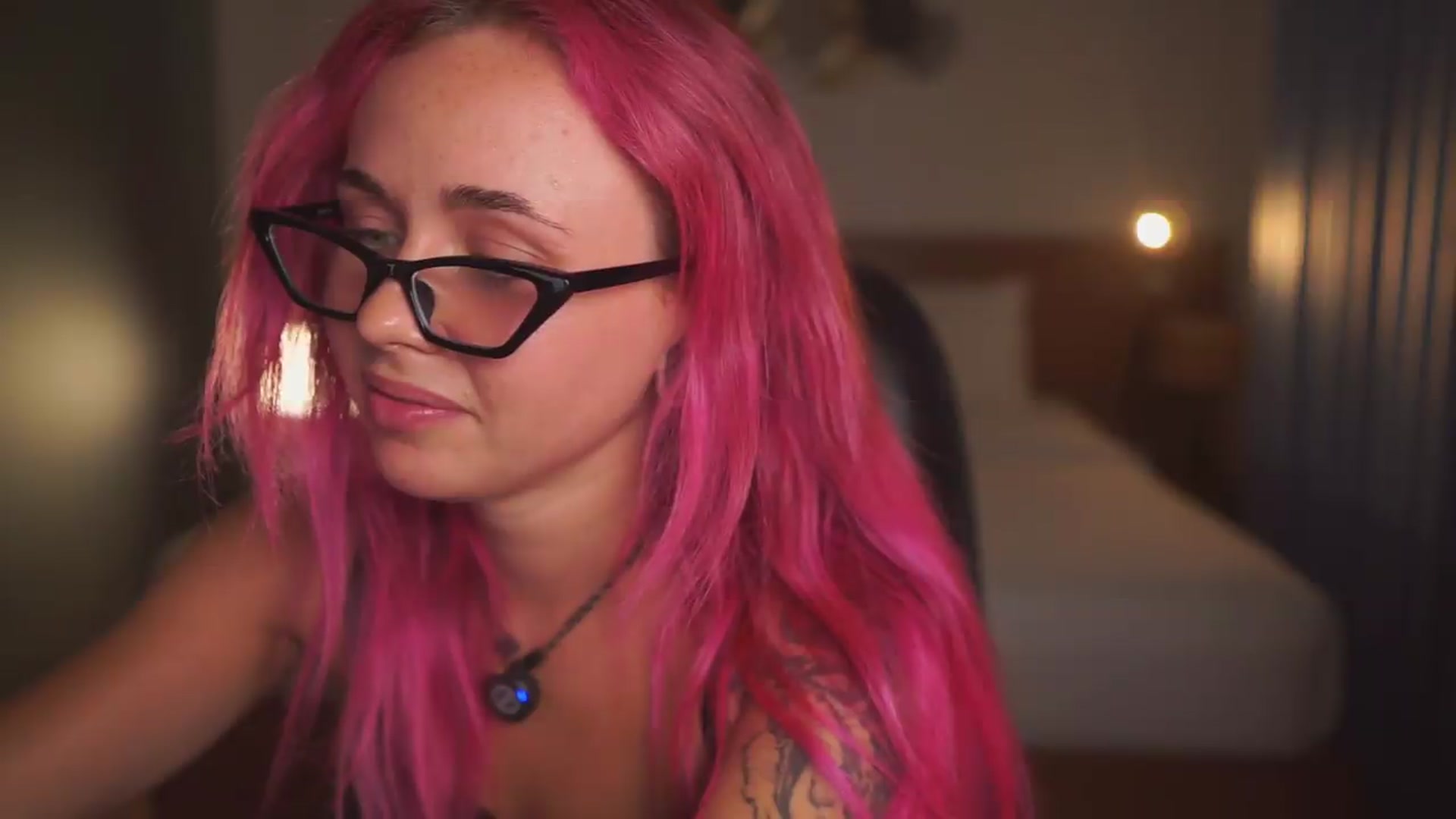 Gallery image thumbnail from Sarah_Pink's myfreecams stream on, 05/15/2026, 16:20 image 7 of 20