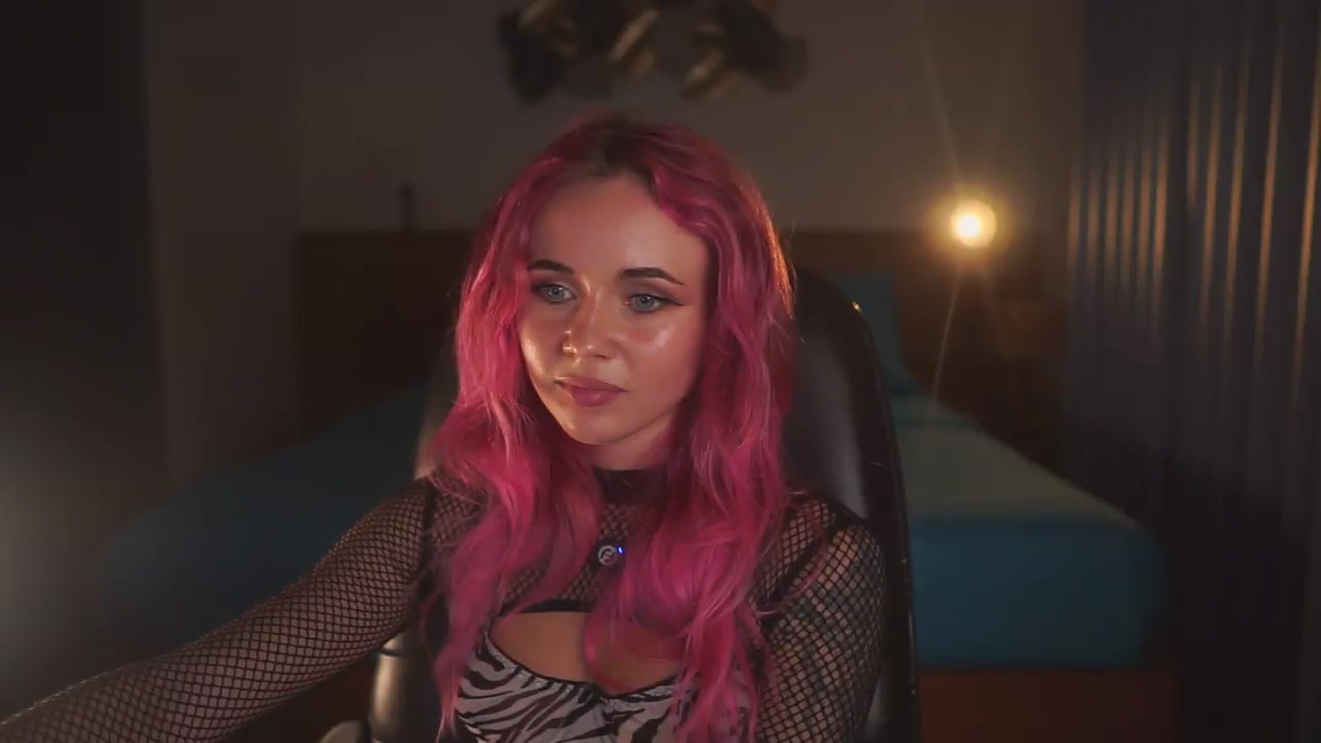 Gallery image thumbnail from Sarah_Pink's myfreecams stream on, 05/23/2026, 17:14 image 9 of 20