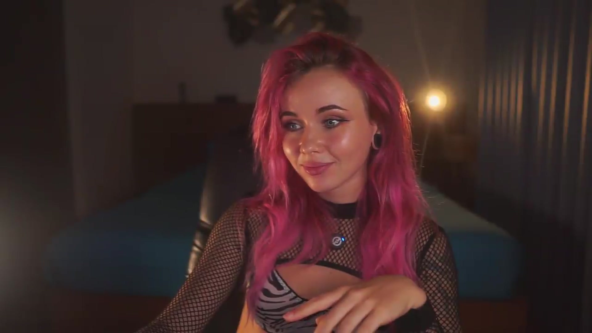 Gallery image thumbnail from Sarah_Pink's myfreecams stream on, 05/23/2026, 17:14 image 14 of 20