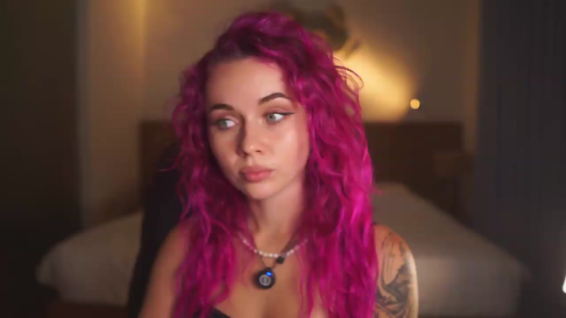 Gallery image thumbnail from Sarah_Pink's myfreecams stream on, 05/30/2026, 15:59 image 13 of 20