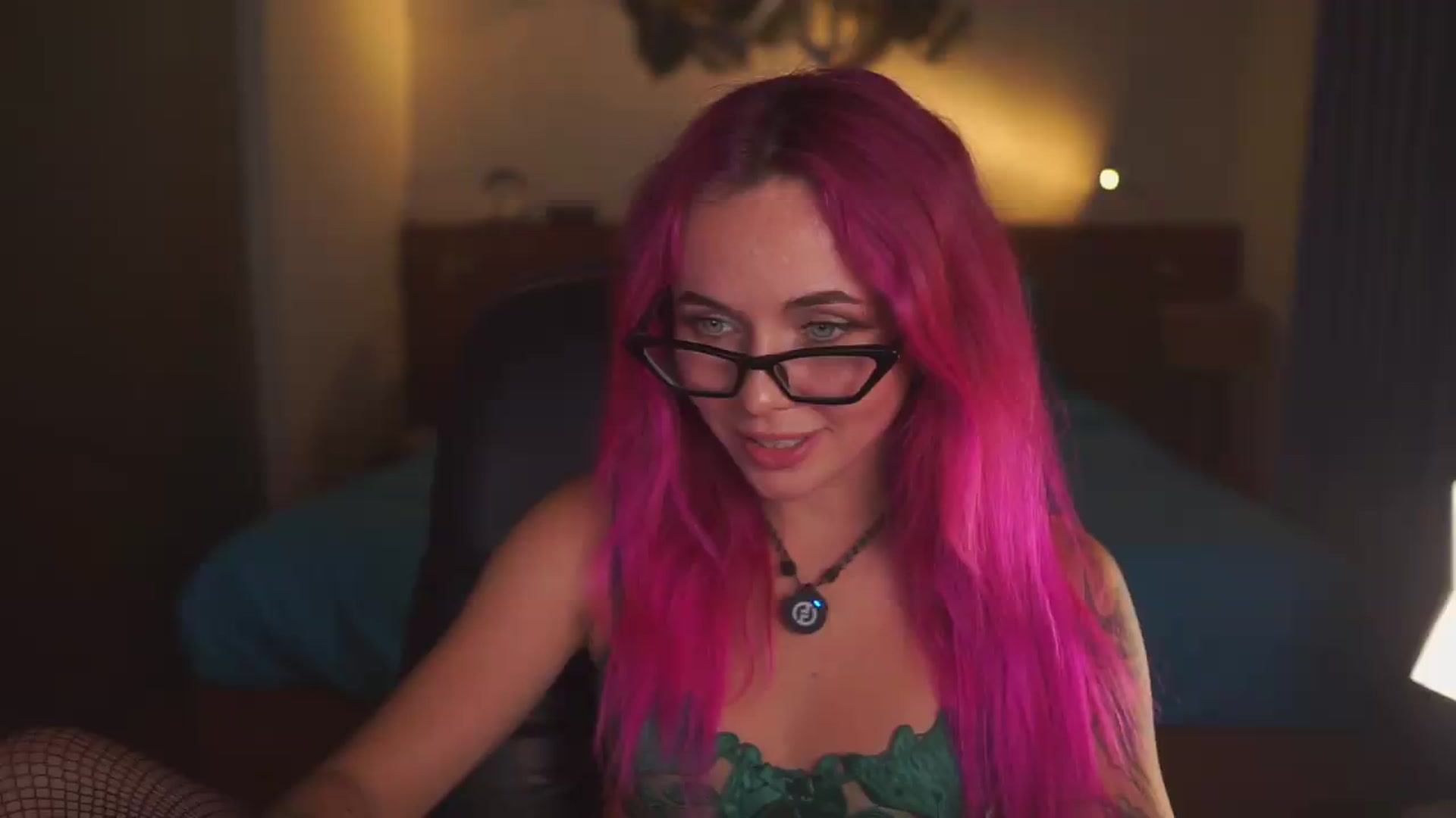 Gallery image thumbnail from Sarah_Pink's myfreecams stream on, 06/07/2026, 16:46 image 16 of 20