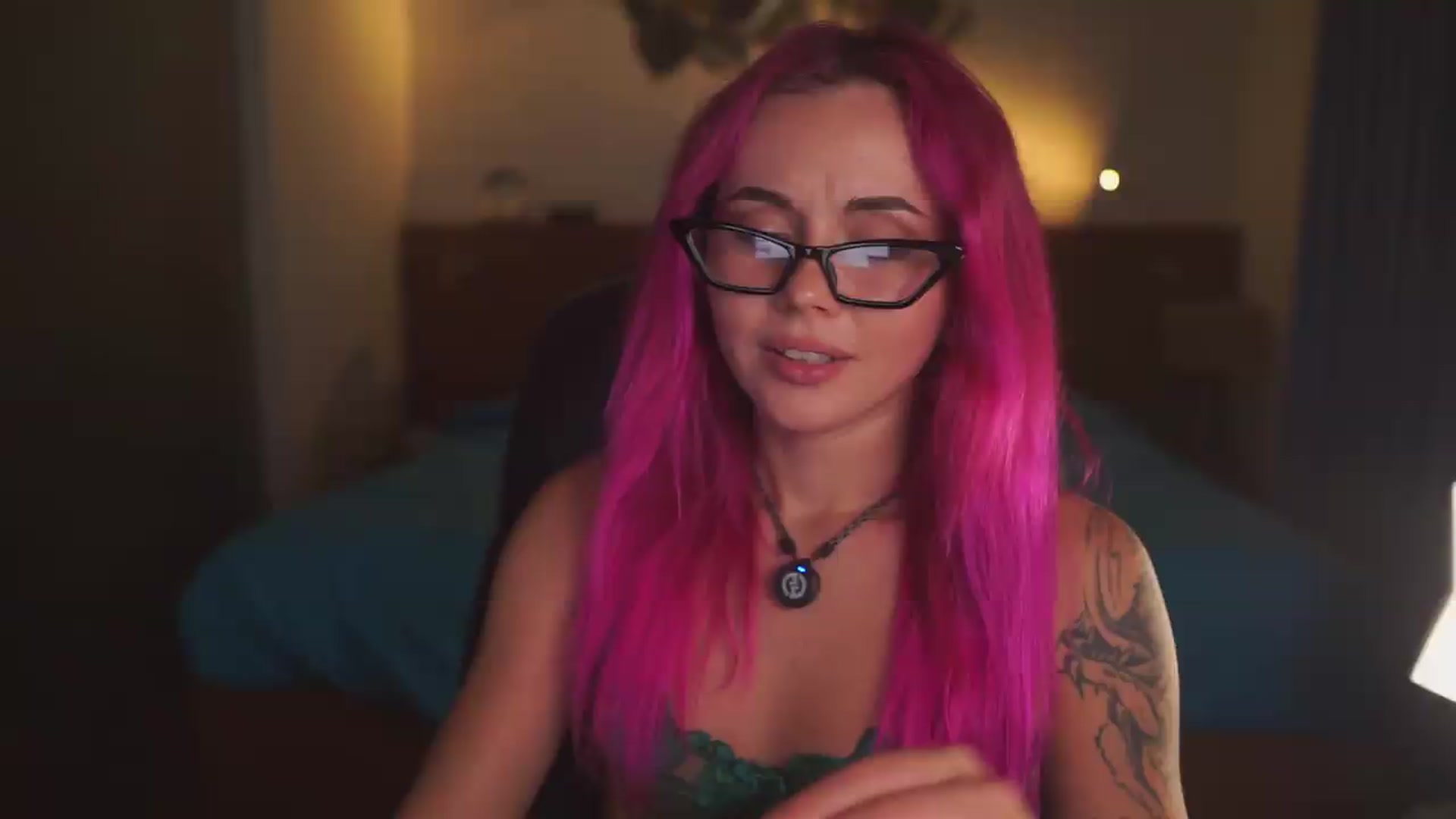 Gallery image thumbnail from Sarah_Pink's myfreecams stream on, 06/07/2026, 16:46 image 13 of 20