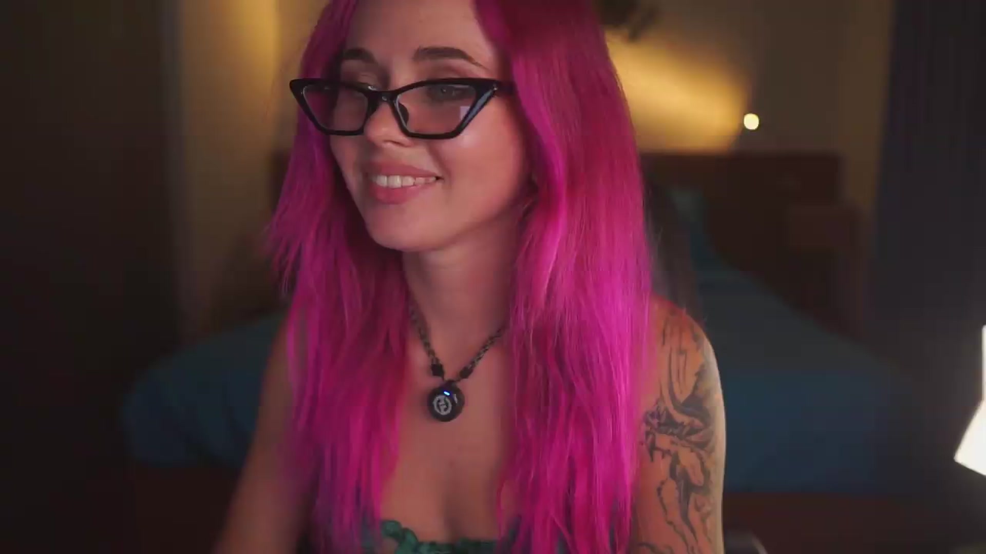 Gallery image thumbnail from Sarah_Pink's myfreecams stream on, 06/07/2026, 16:46 image 12 of 20