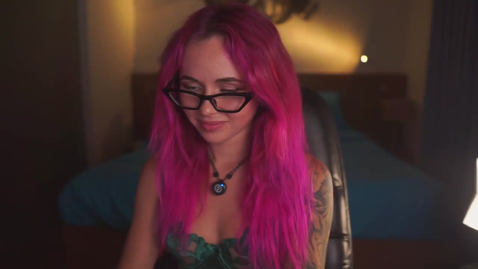 Gallery image thumbnail from Sarah_Pink's myfreecams stream on, 06/07/2026, 16:46 image 17 of 20