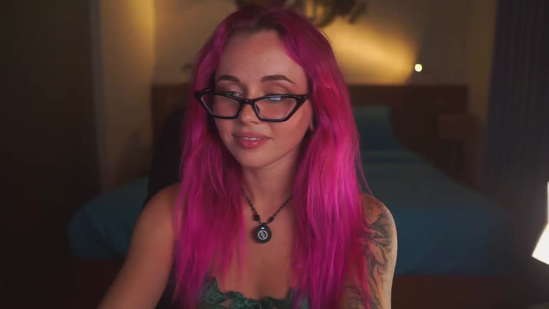 Gallery image thumbnail from Sarah_Pink's myfreecams stream on, 06/07/2026, 16:46 image 6 of 20