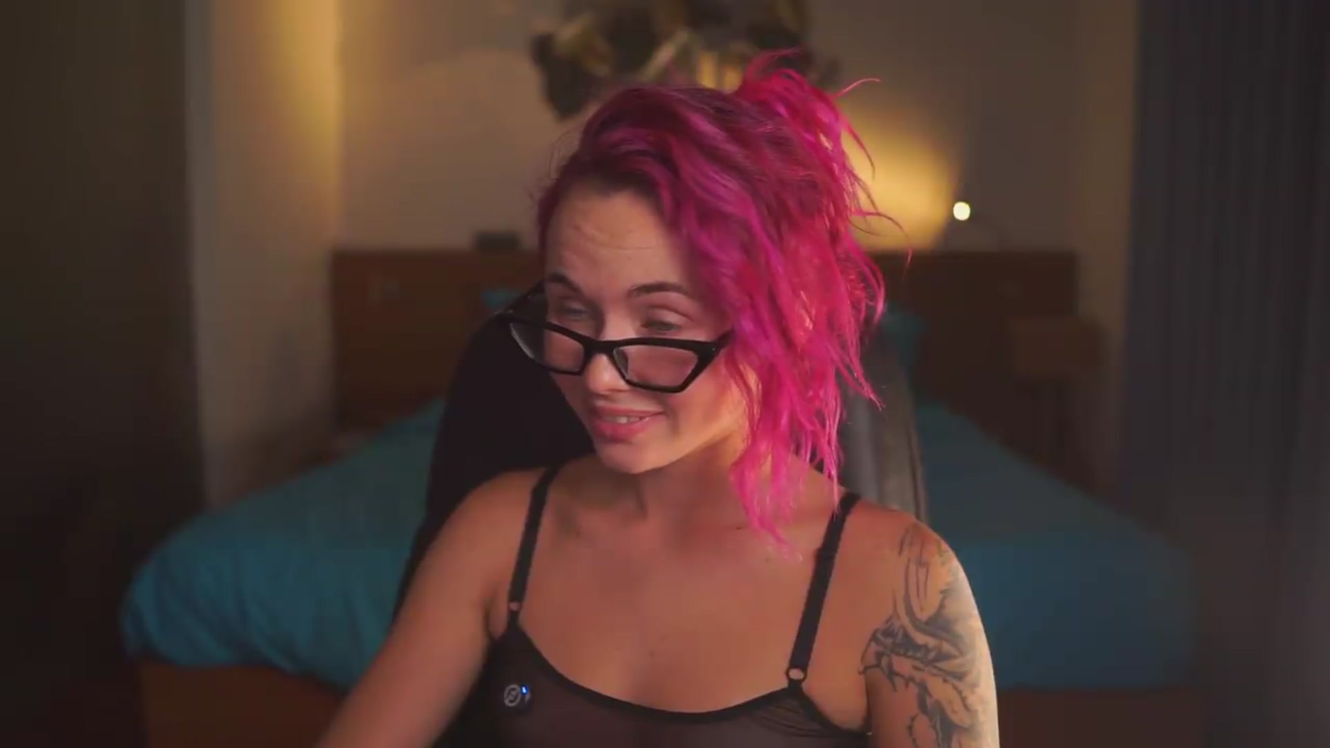 Gallery image thumbnail from Sarah_Pink's myfreecams stream on, 06/10/2026, 15:19 image 15 of 20