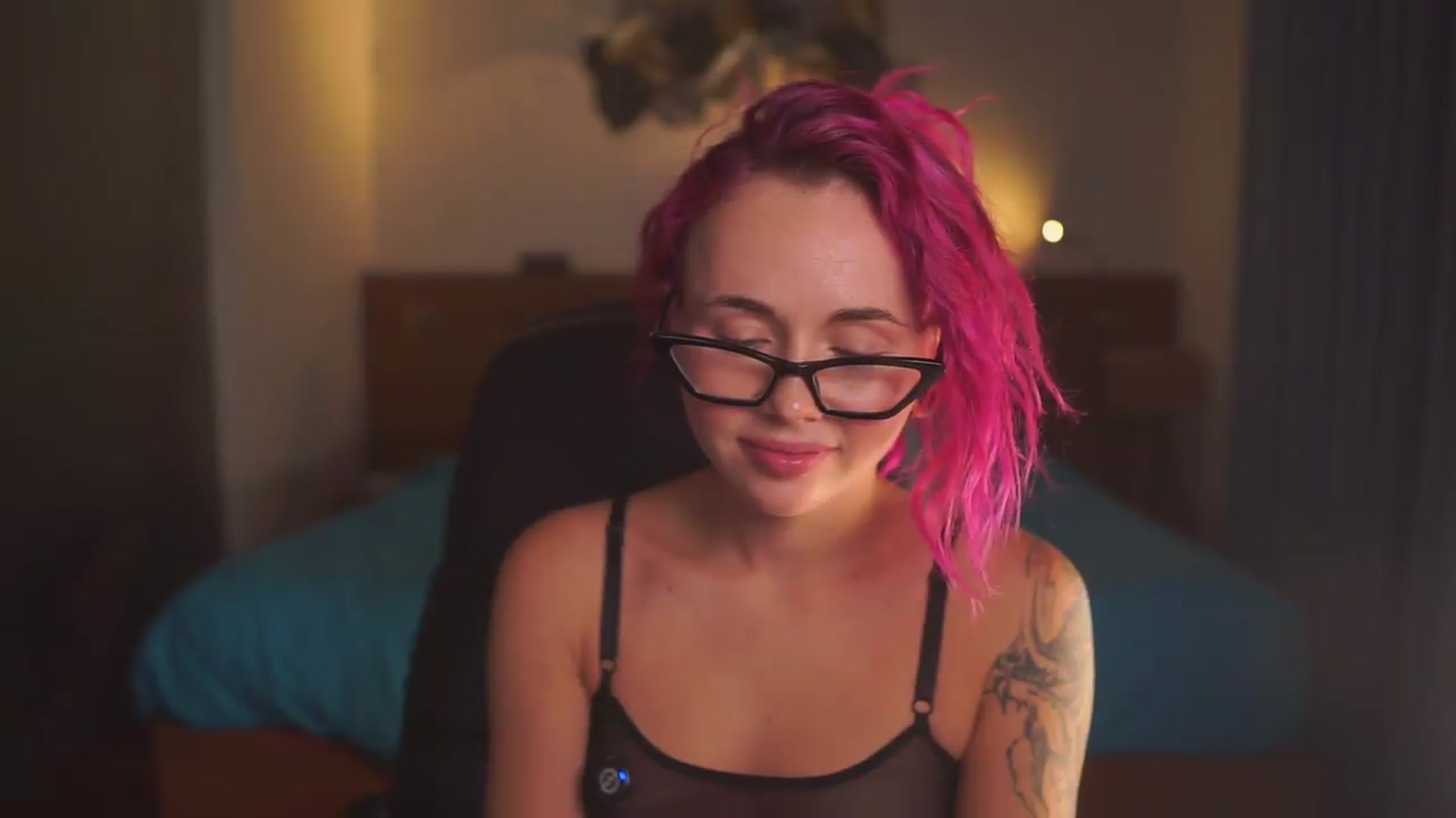 Gallery image thumbnail from Sarah_Pink's myfreecams stream on, 06/10/2026, 15:19 image 9 of 20