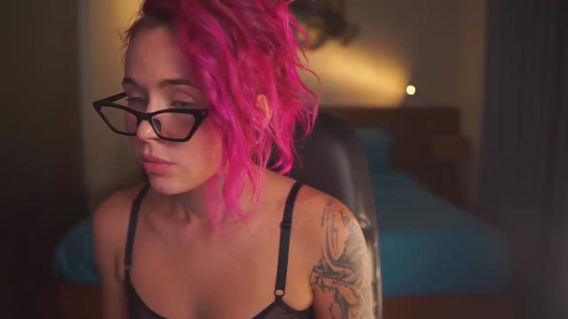Gallery image thumbnail from Sarah_Pink's myfreecams stream on, 06/10/2026, 15:19 image 17 of 20