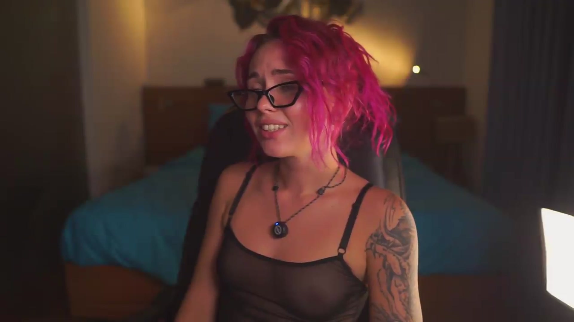 Gallery image thumbnail from Sarah_Pink's myfreecams stream on, 06/10/2026, 17:21 image 9 of 20