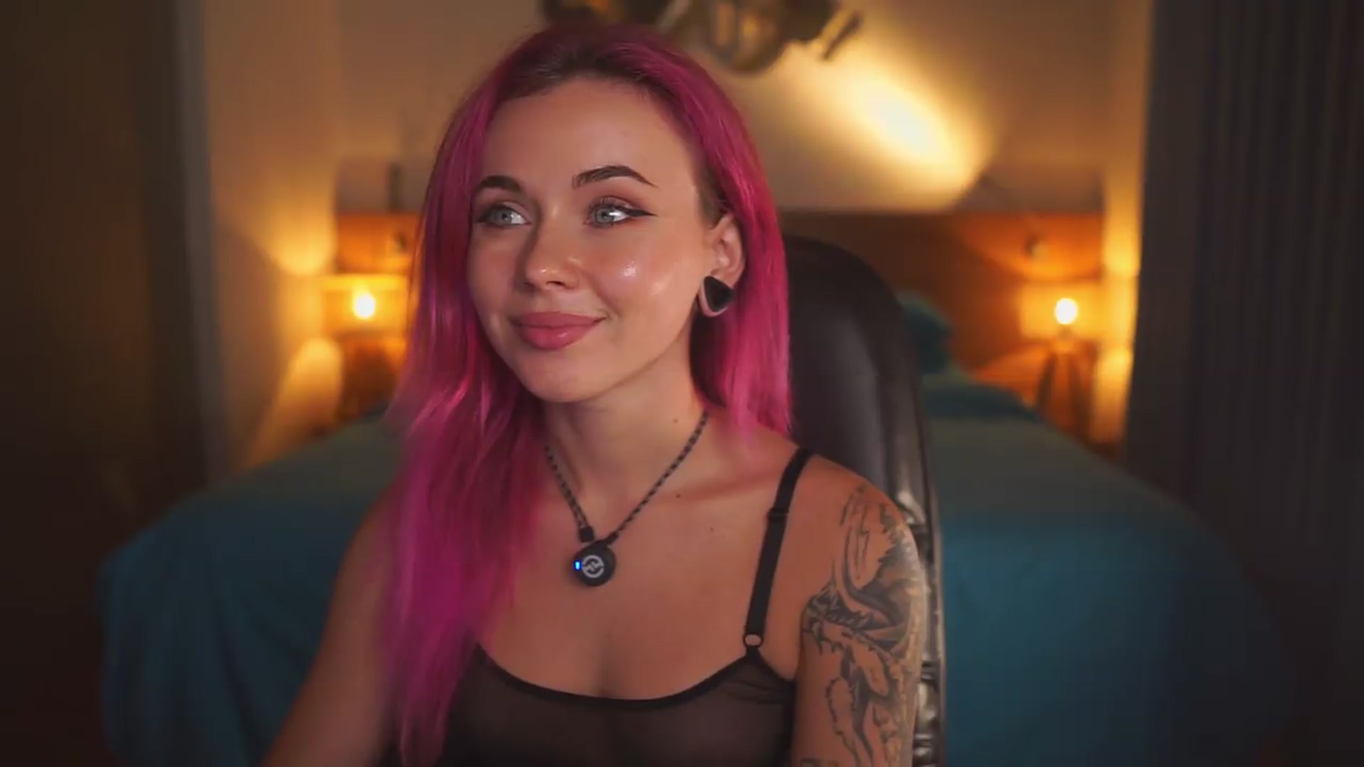 Gallery image thumbnail from Sarah_Pink's myfreecams stream on, 06/25/2026, 15:28 image 2 of 20