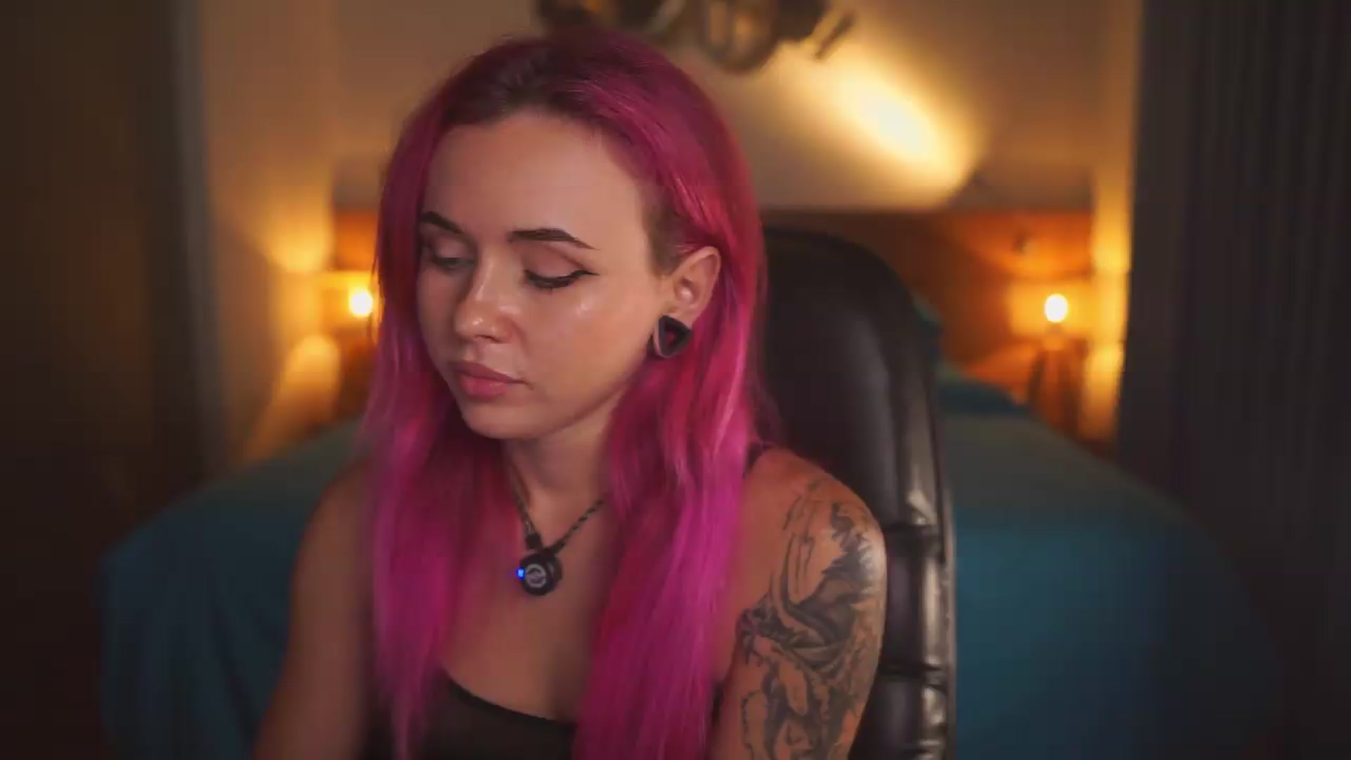 Gallery image thumbnail from Sarah_Pink's myfreecams stream on, 06/25/2026, 15:28 image 1 of 20