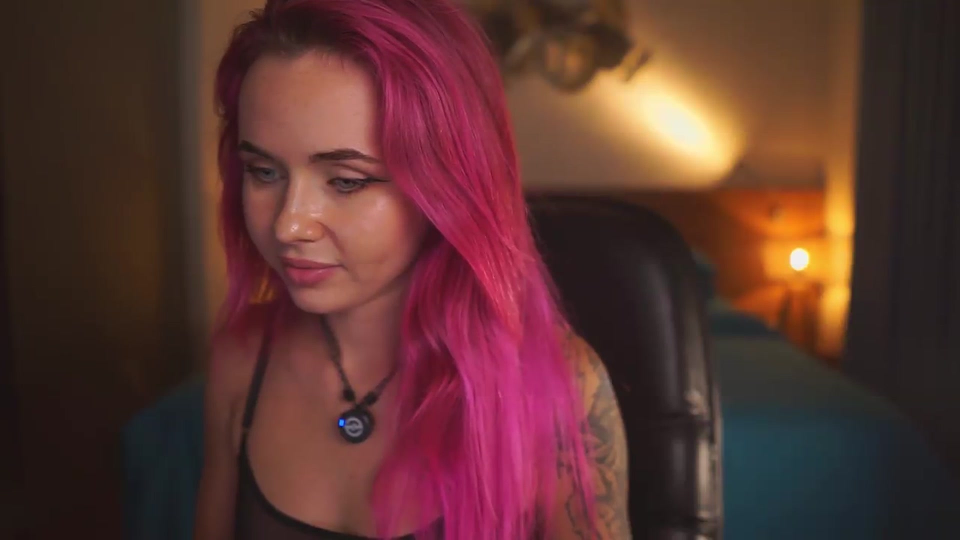 Gallery image thumbnail from Sarah_Pink's myfreecams stream on, 06/25/2026, 16:03 image 8 of 20