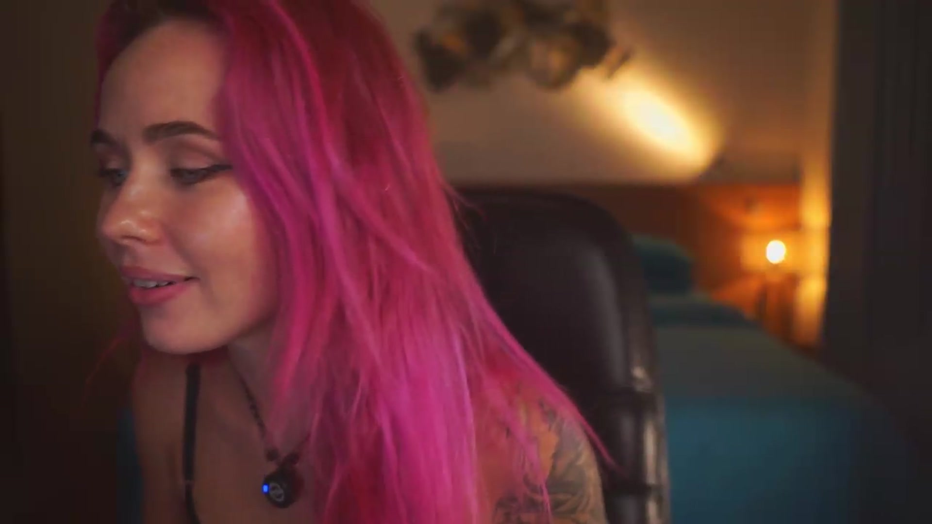 Gallery image thumbnail from Sarah_Pink's myfreecams stream on, 06/25/2026, 16:03 image 12 of 20