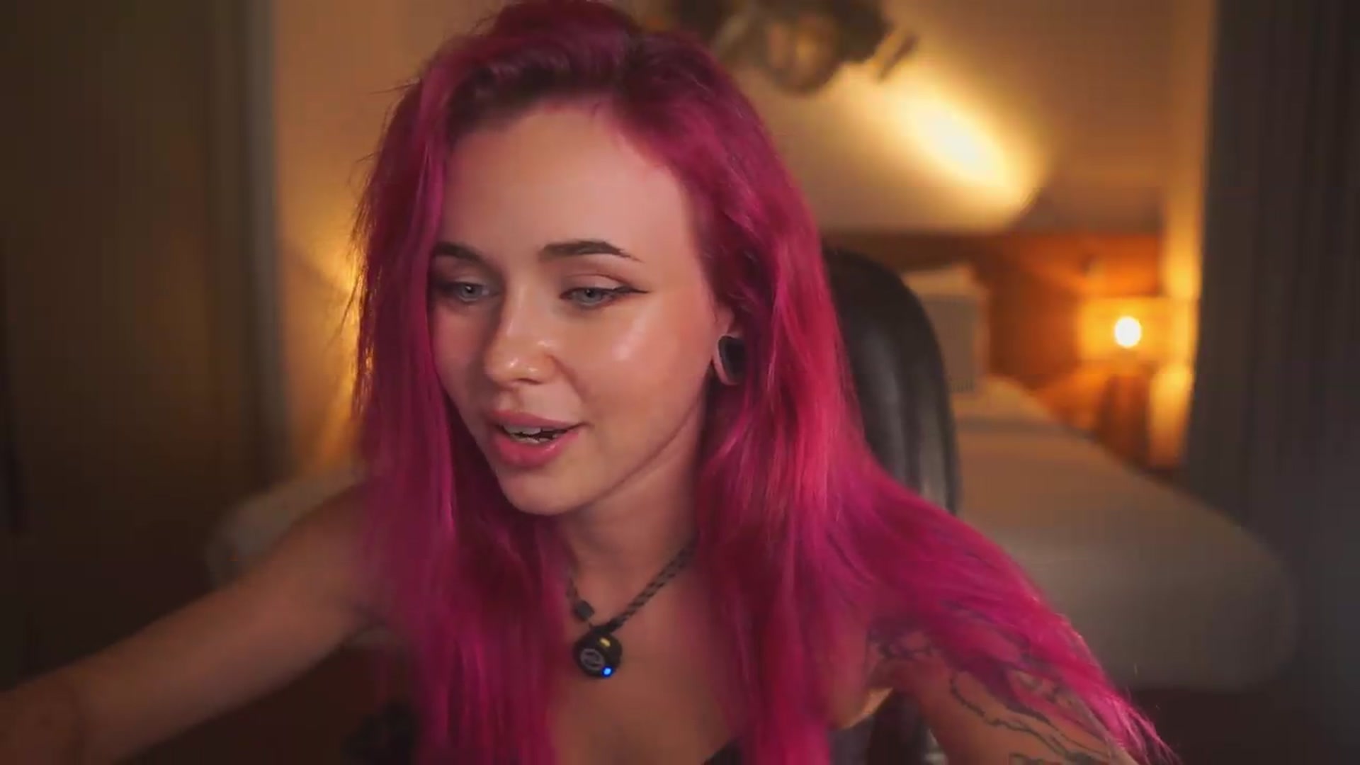 Gallery image thumbnail from Sarah_Pink's myfreecams stream on, 06/26/2026, 12:41 image 17 of 20