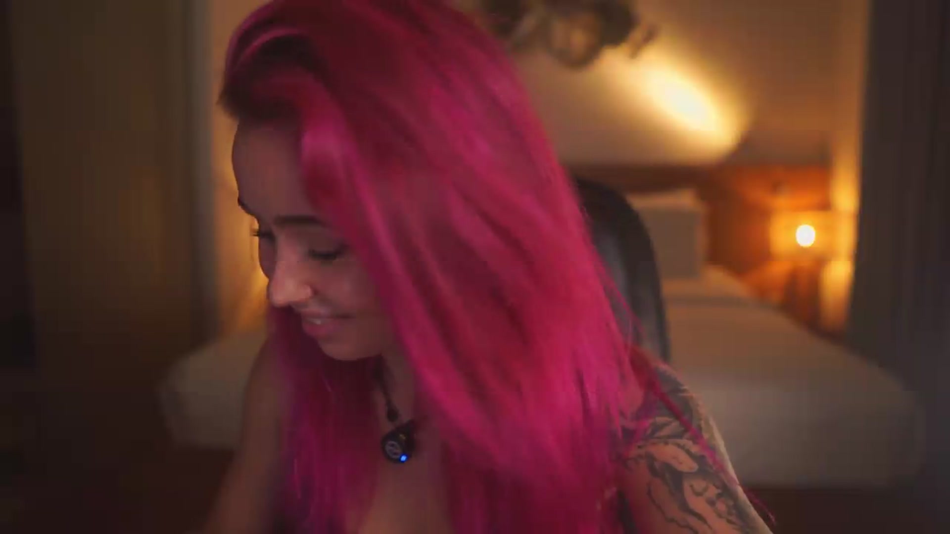 Gallery image thumbnail from Sarah_Pink's myfreecams stream on, 06/26/2026, 13:51 image 12 of 20