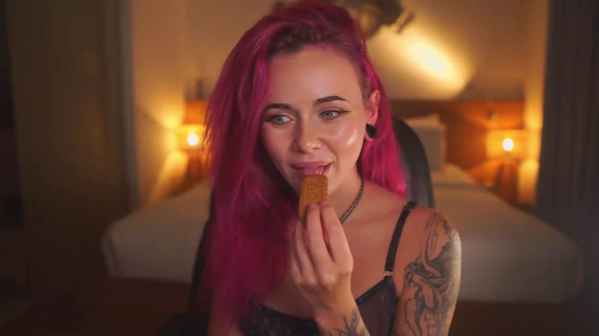 Gallery image thumbnail from Sarah_Pink's myfreecams stream on, 06/26/2026, 15:00 image 16 of 20