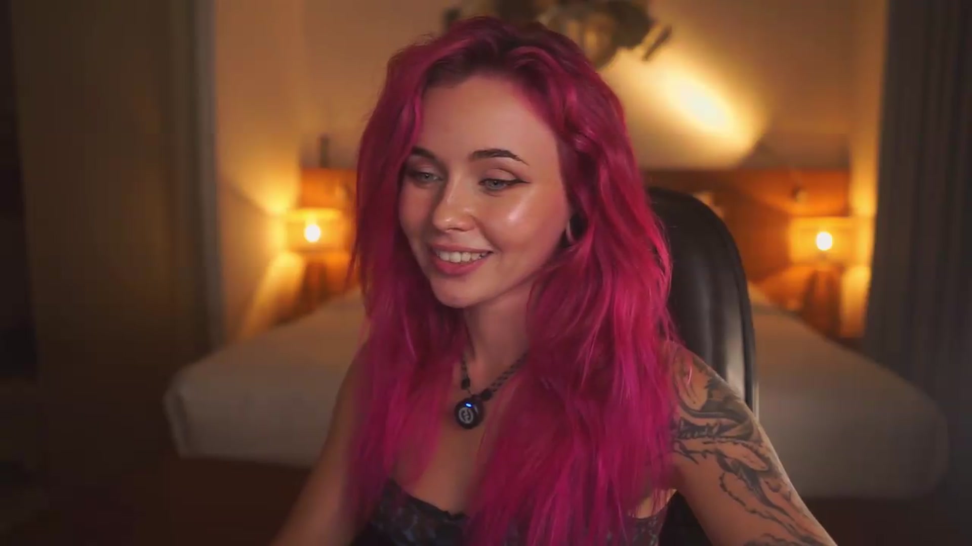 Gallery image thumbnail from Sarah_Pink's myfreecams stream on, 06/26/2026, 15:00 image 6 of 20