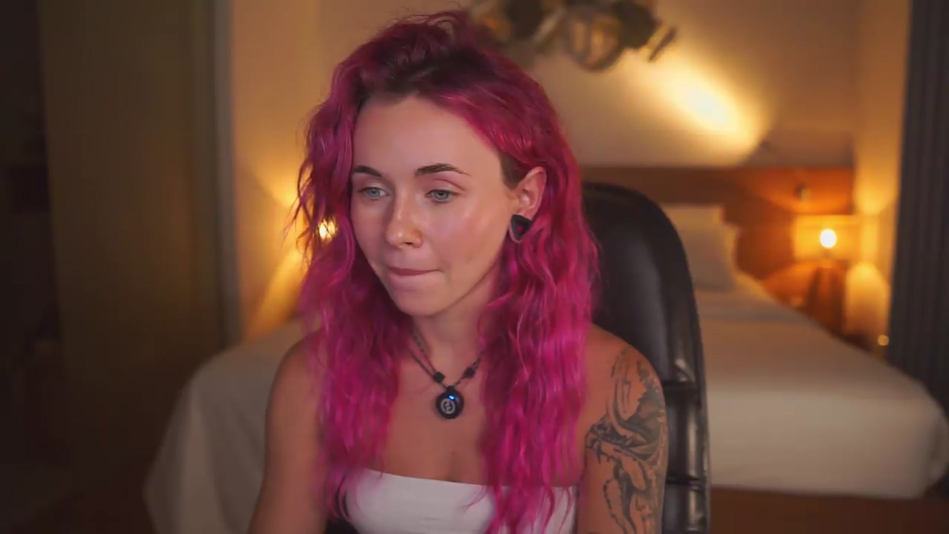 Gallery image thumbnail from Sarah_Pink's myfreecams stream on, 06/28/2026, 16:39 image 19 of 20
