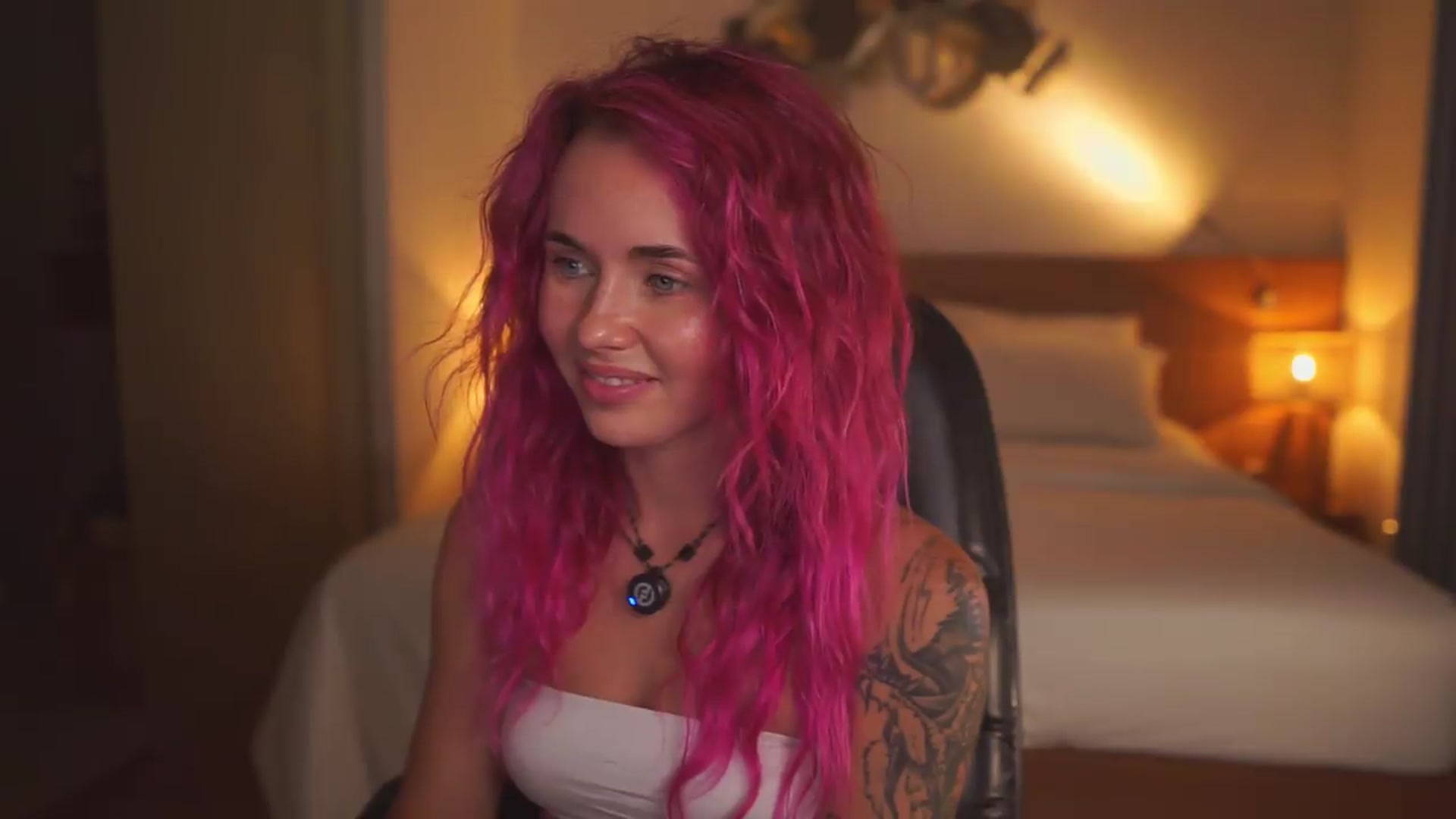 Gallery image thumbnail from Sarah_Pink's myfreecams stream on, 06/28/2026, 16:39 image 11 of 20
