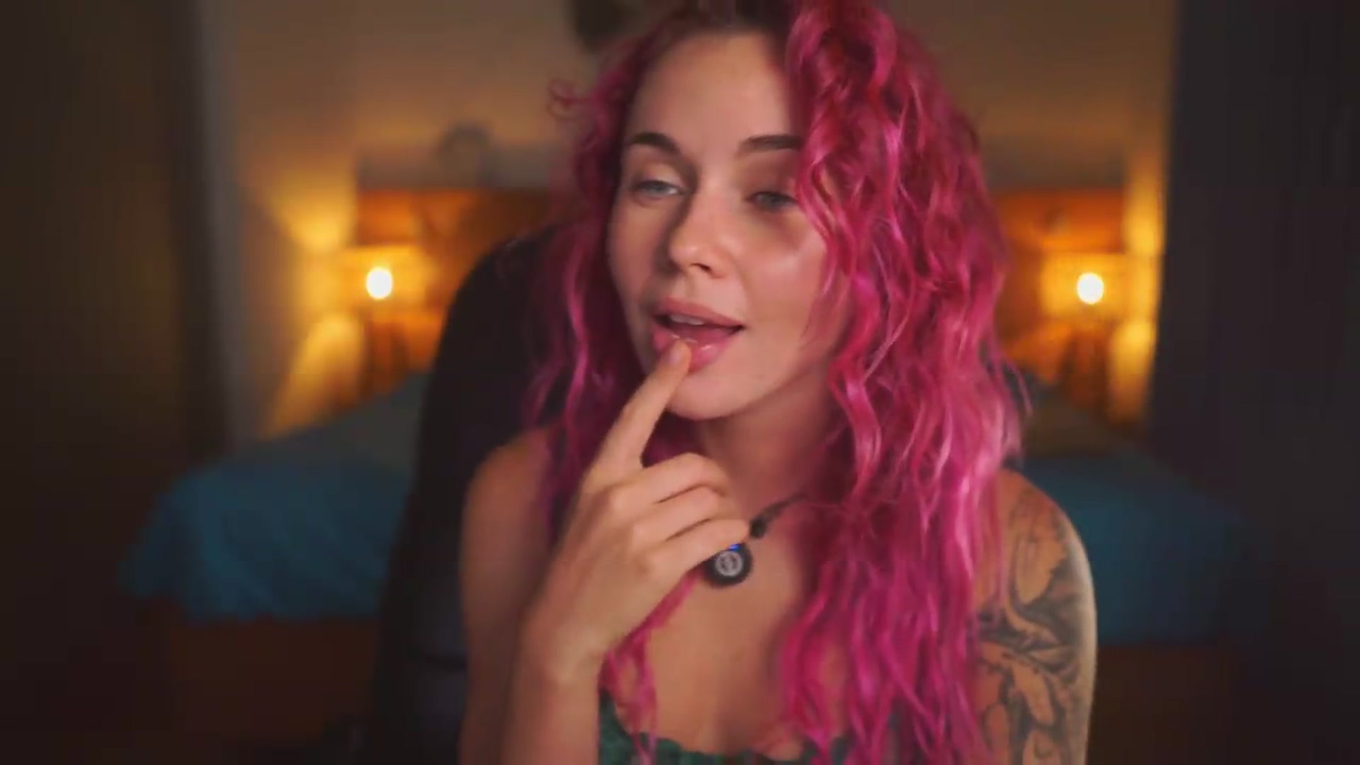 Gallery image thumbnail from Sarah_Pink's myfreecams stream on, 07/05/2026, 15:49 image 13 of 20