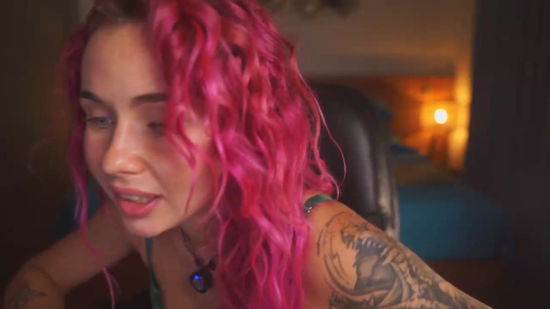 Gallery image thumbnail from Sarah_Pink's myfreecams stream on, 07/05/2026, 15:49 image 14 of 20