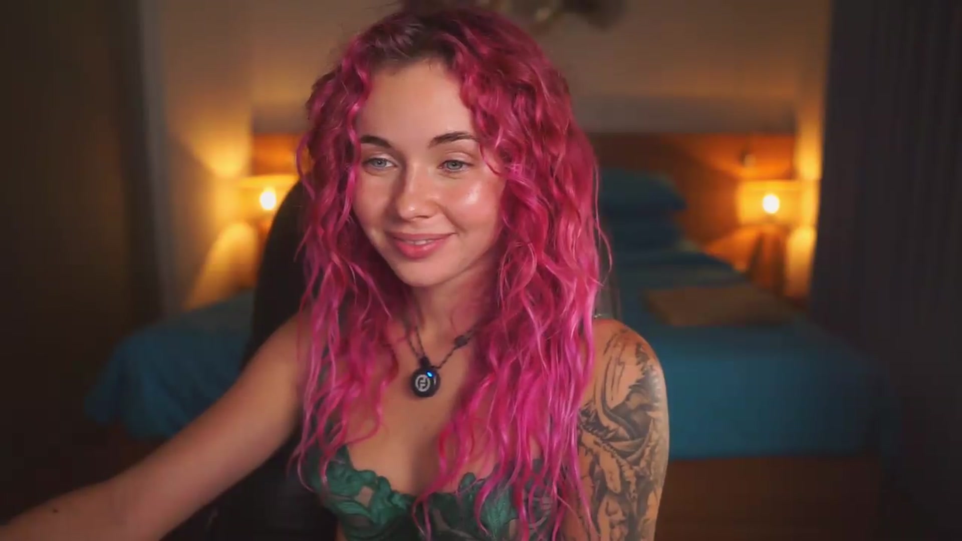 Gallery image thumbnail from Sarah_Pink's myfreecams stream on, 07/05/2026, 15:49 image 18 of 20
