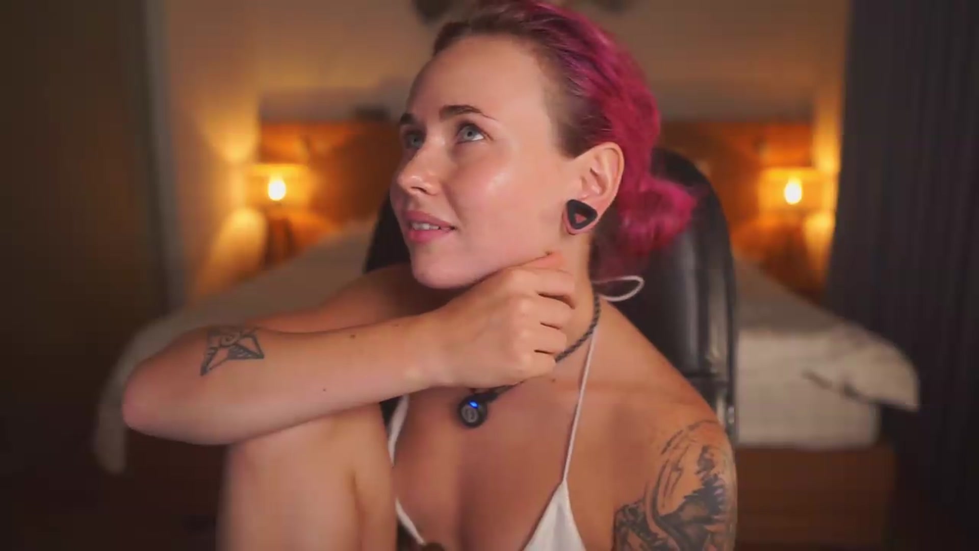 Gallery image thumbnail from Sarah_Pink's myfreecams stream on, 07/13/2026, 16:27 image 8 of 20
