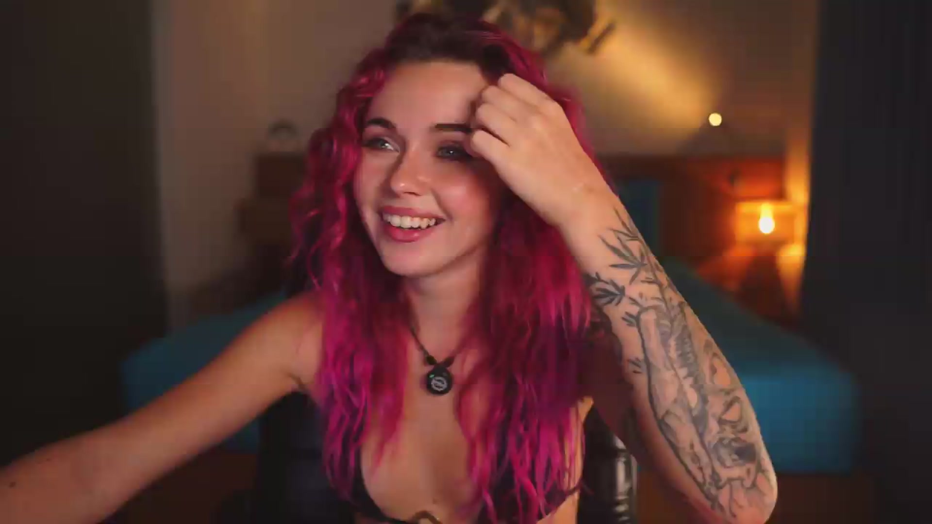 Gallery image thumbnail from Sarah_Pink's myfreecams stream on, 08/01/2026, 17:26 image 1 of 20
