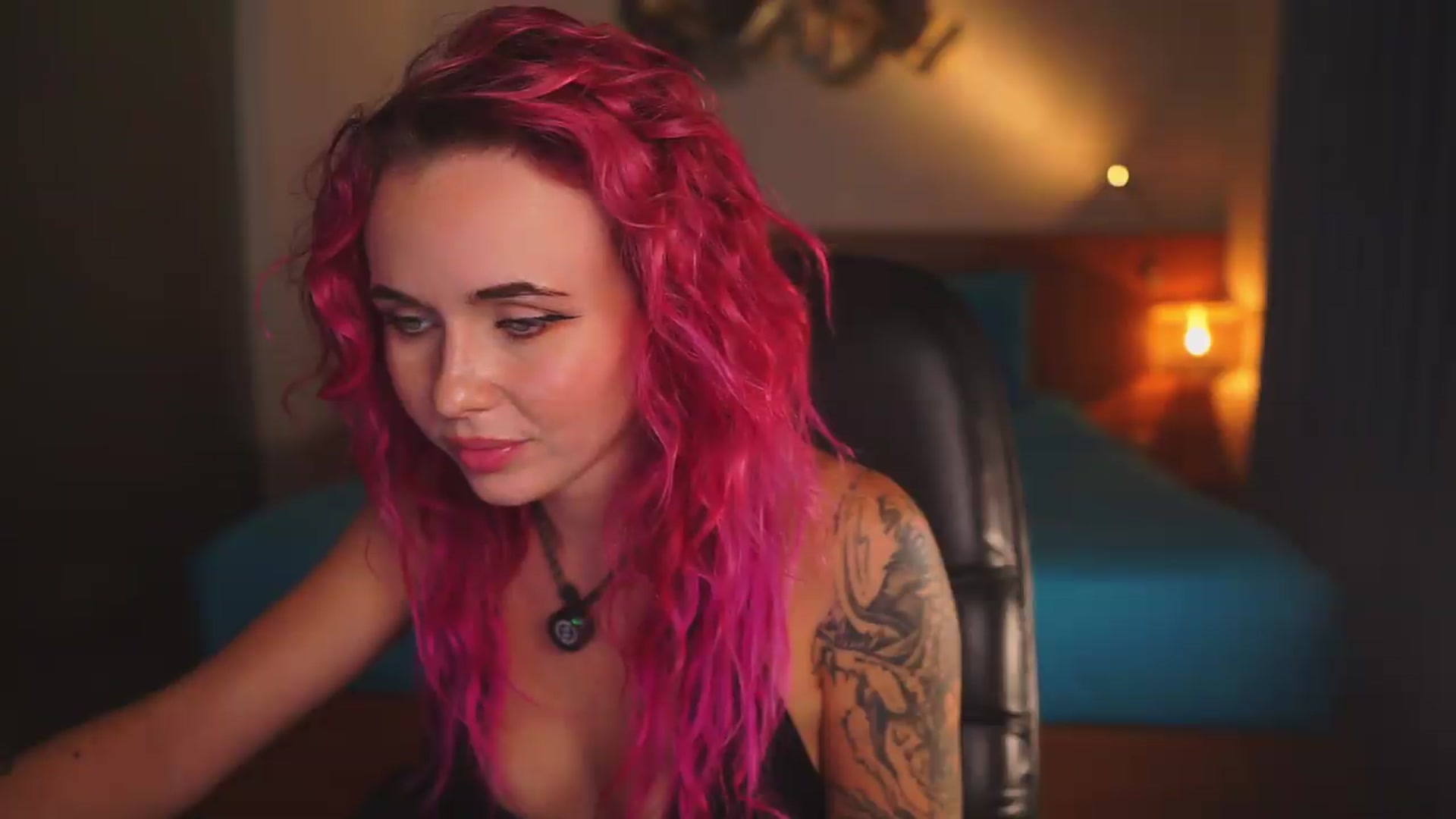 Gallery image thumbnail from Sarah_Pink's myfreecams stream on, 08/01/2026, 17:26 image 10 of 20