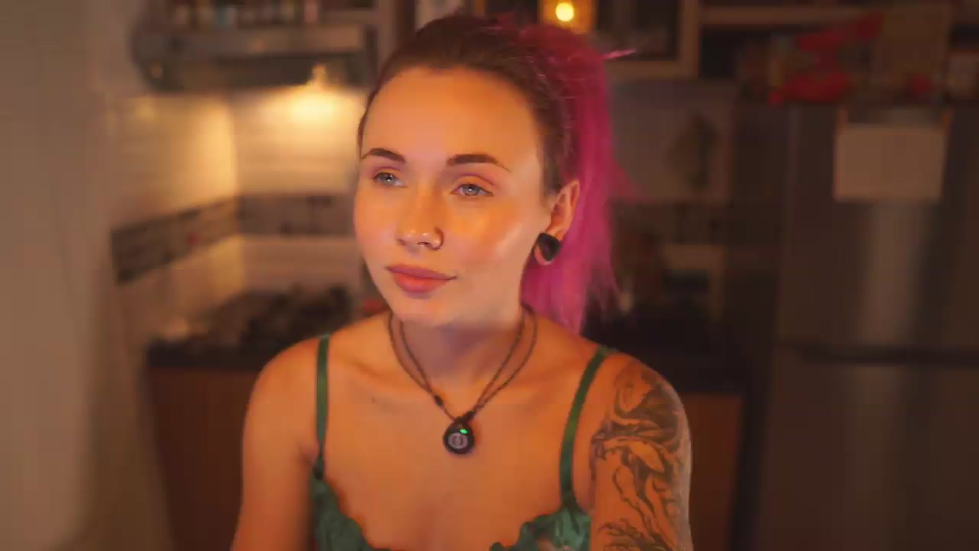 Gallery image thumbnail from Sarah_Pink's myfreecams stream on, 08/09/2026, 16:09 image 1 of 20