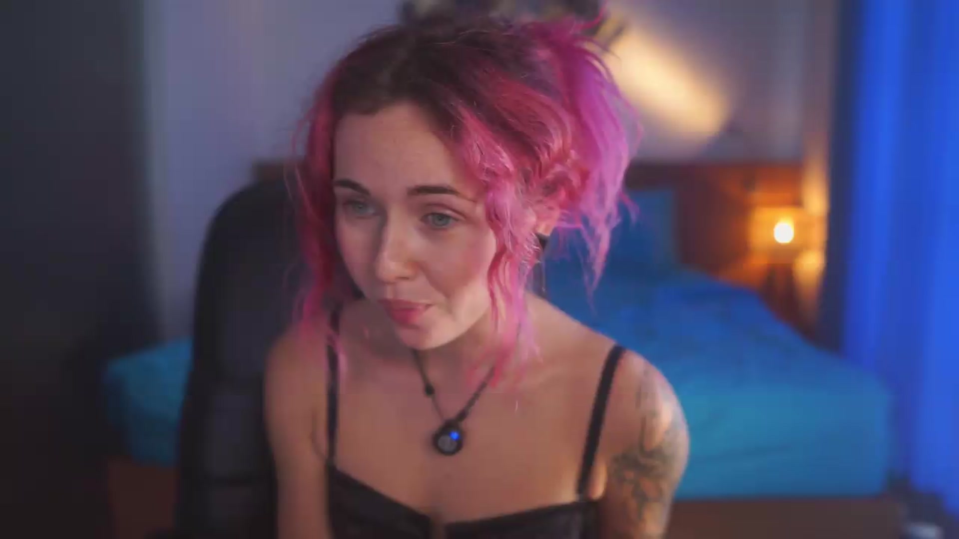 Gallery image thumbnail from Sarah_Pink's myfreecams stream on, 08/15/2026, 08:09 image 12 of 20
