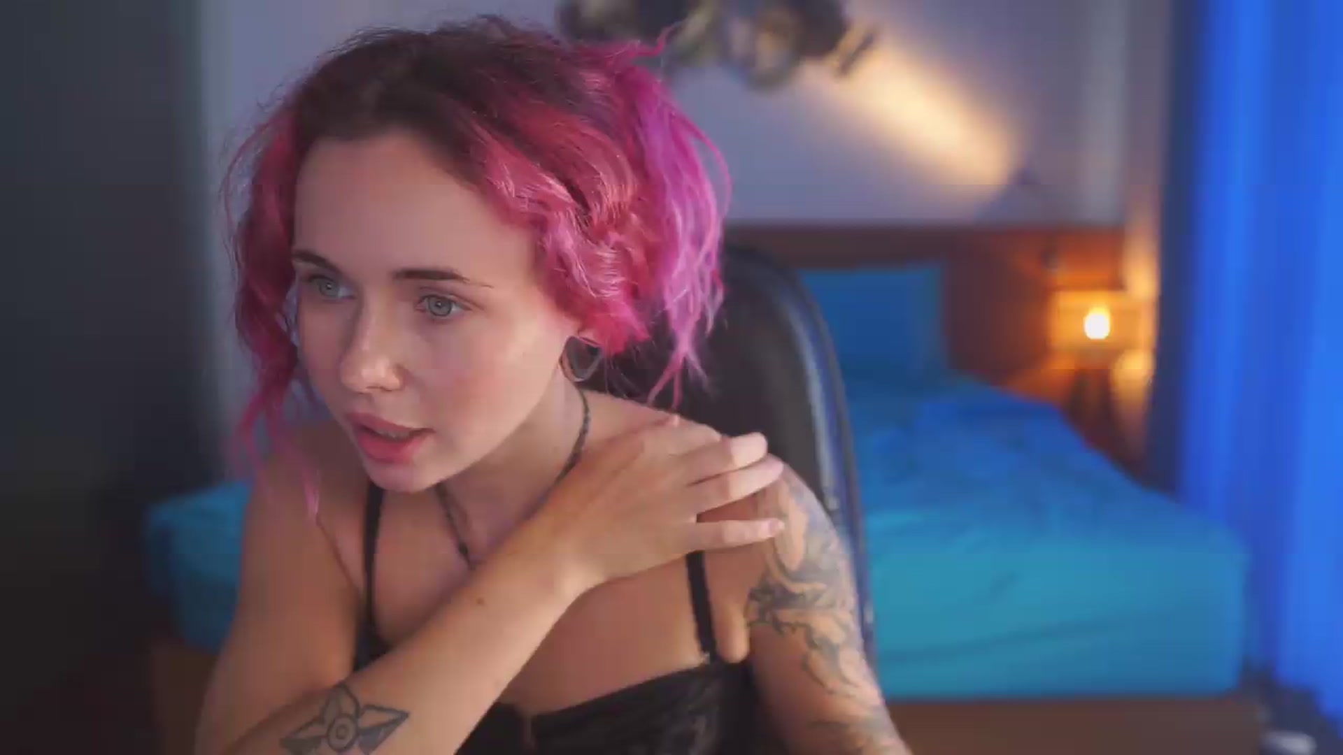 Gallery image thumbnail from Sarah_Pink's myfreecams stream on, 08/15/2026, 08:09 image 4 of 20
