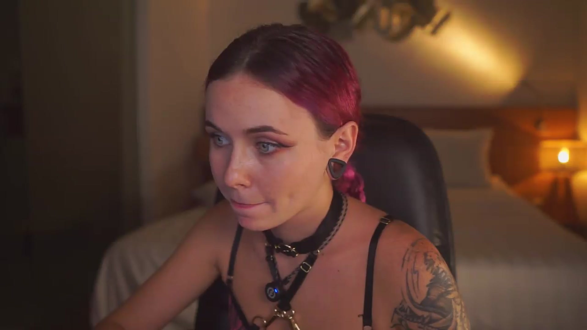 Gallery image thumbnail from Sarah_Pink's myfreecams stream on, 08/22/2026, 13:34 image 16 of 20