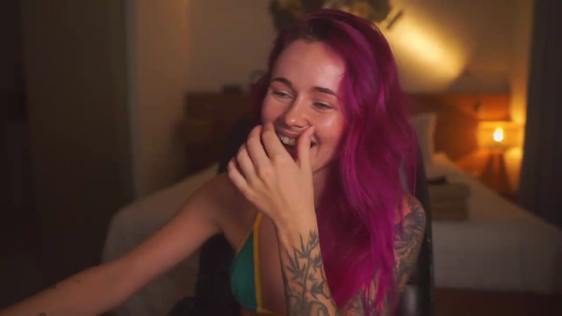 Gallery image thumbnail from Sarah_Pink's myfreecams stream on, 08/27/2026, 13:23 image 3 of 20