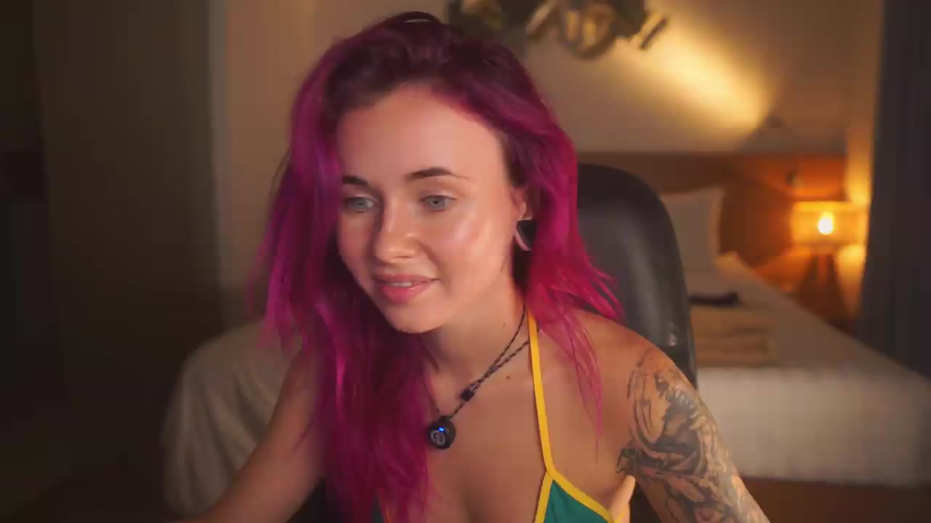 Gallery image thumbnail from Sarah_Pink's myfreecams stream on, 08/27/2026, 13:23 image 13 of 20