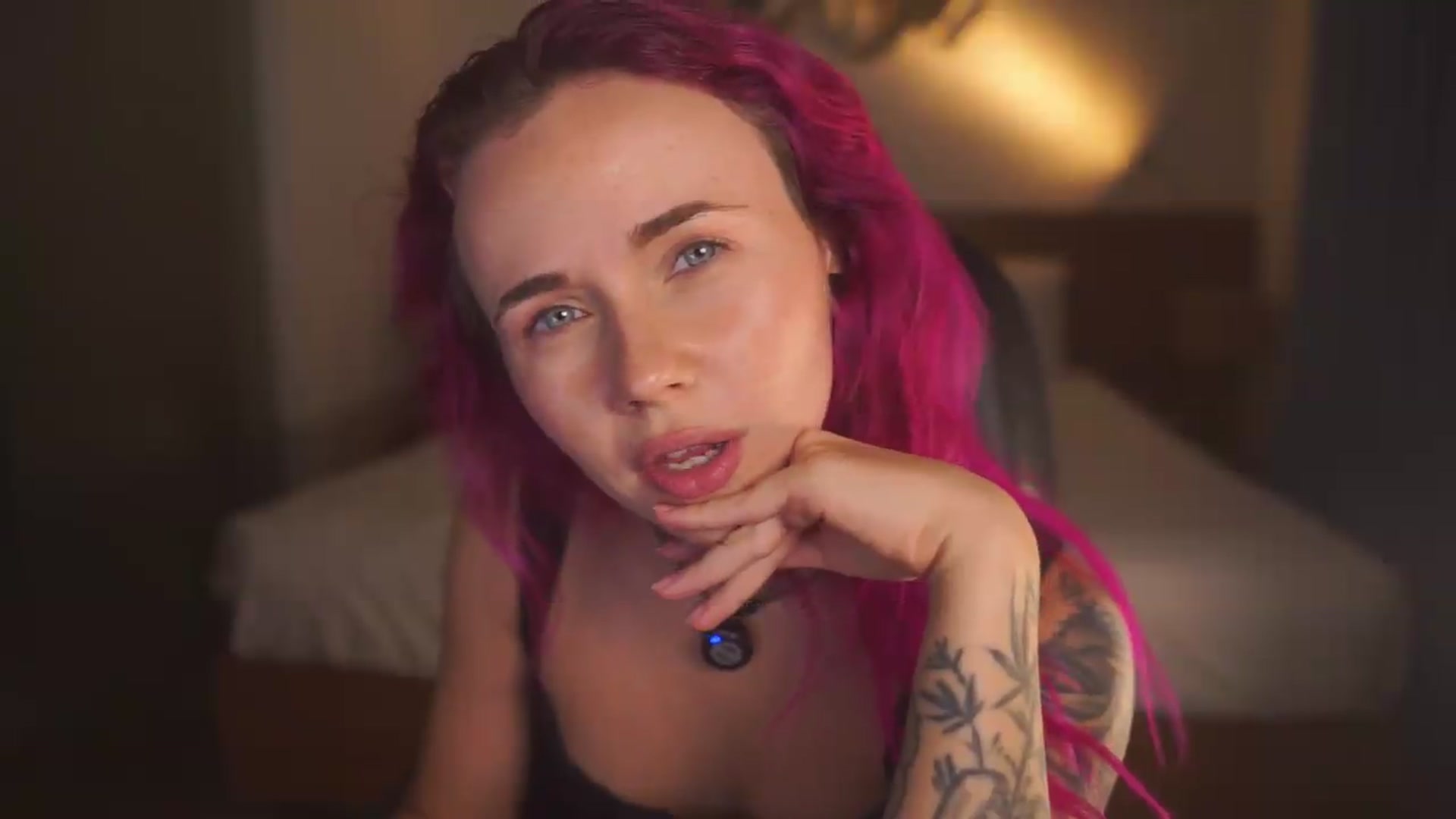 Gallery image thumbnail from Sarah_Pink's myfreecams stream on, 09/05/2026, 10:55 image 4 of 20