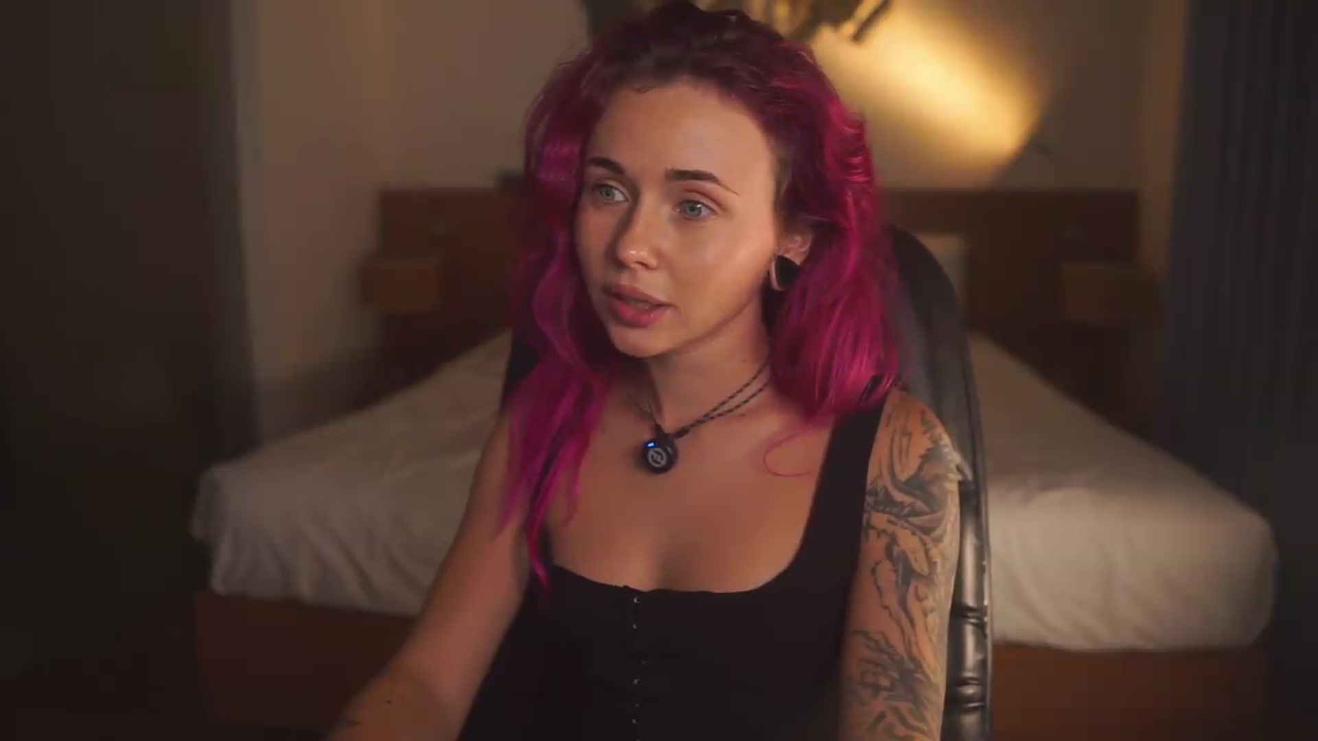 Gallery image thumbnail from Sarah_Pink's myfreecams stream on, 09/05/2026, 10:55 image 12 of 20