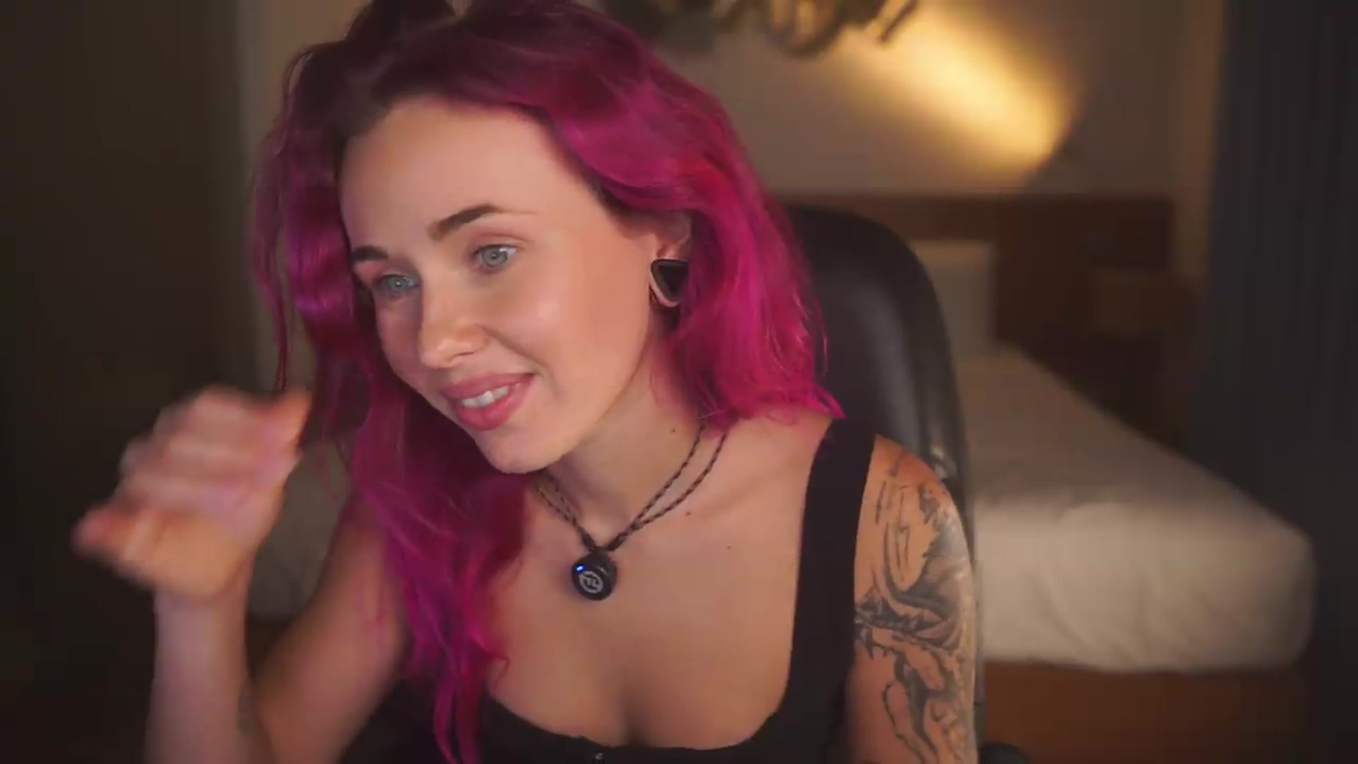 Gallery image thumbnail from Sarah_Pink's myfreecams stream on, 09/05/2026, 10:55 image 11 of 20