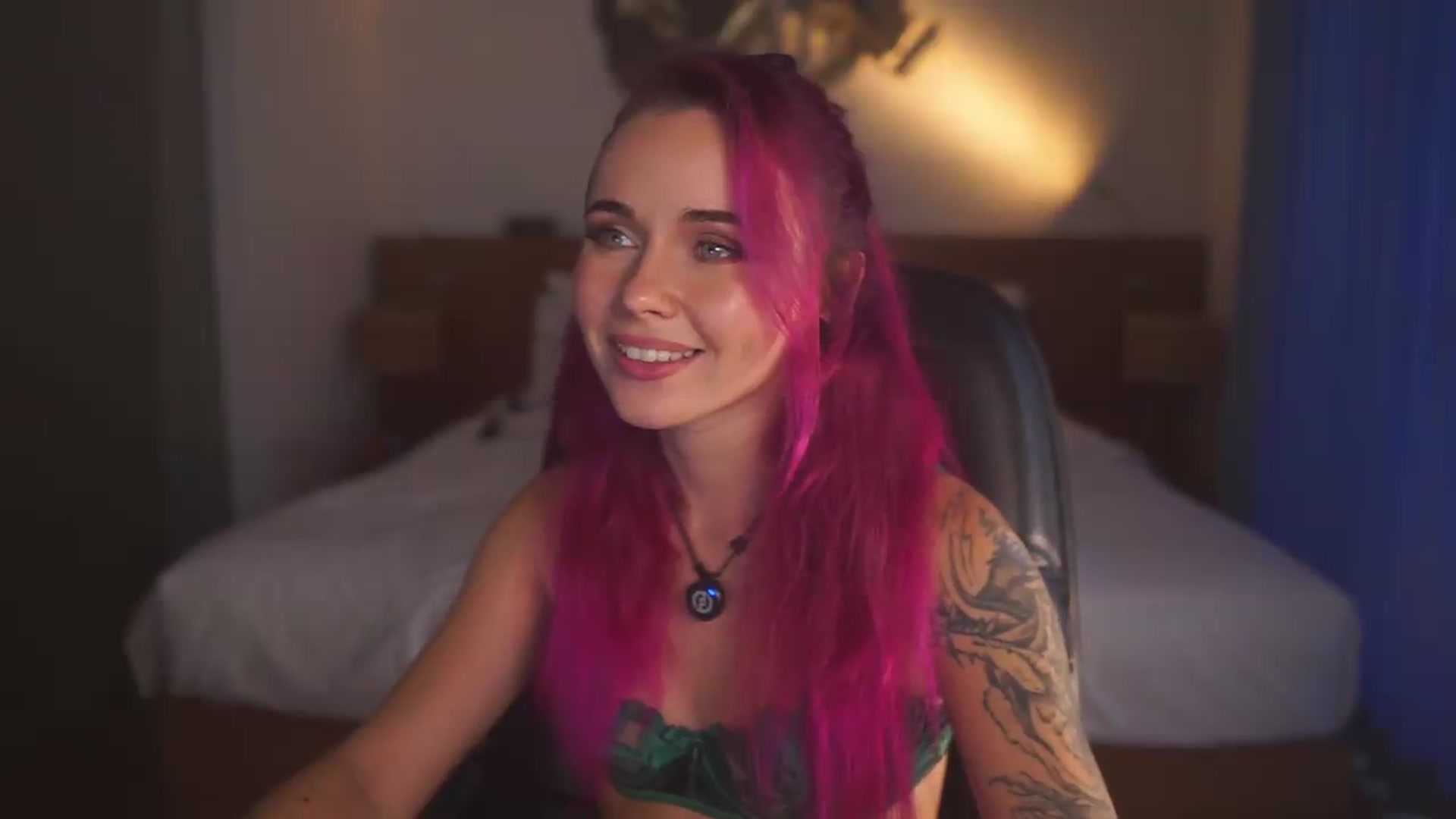 Gallery image thumbnail from Sarah_Pink's myfreecams stream on, 09/07/2026, 10:28 image 10 of 20