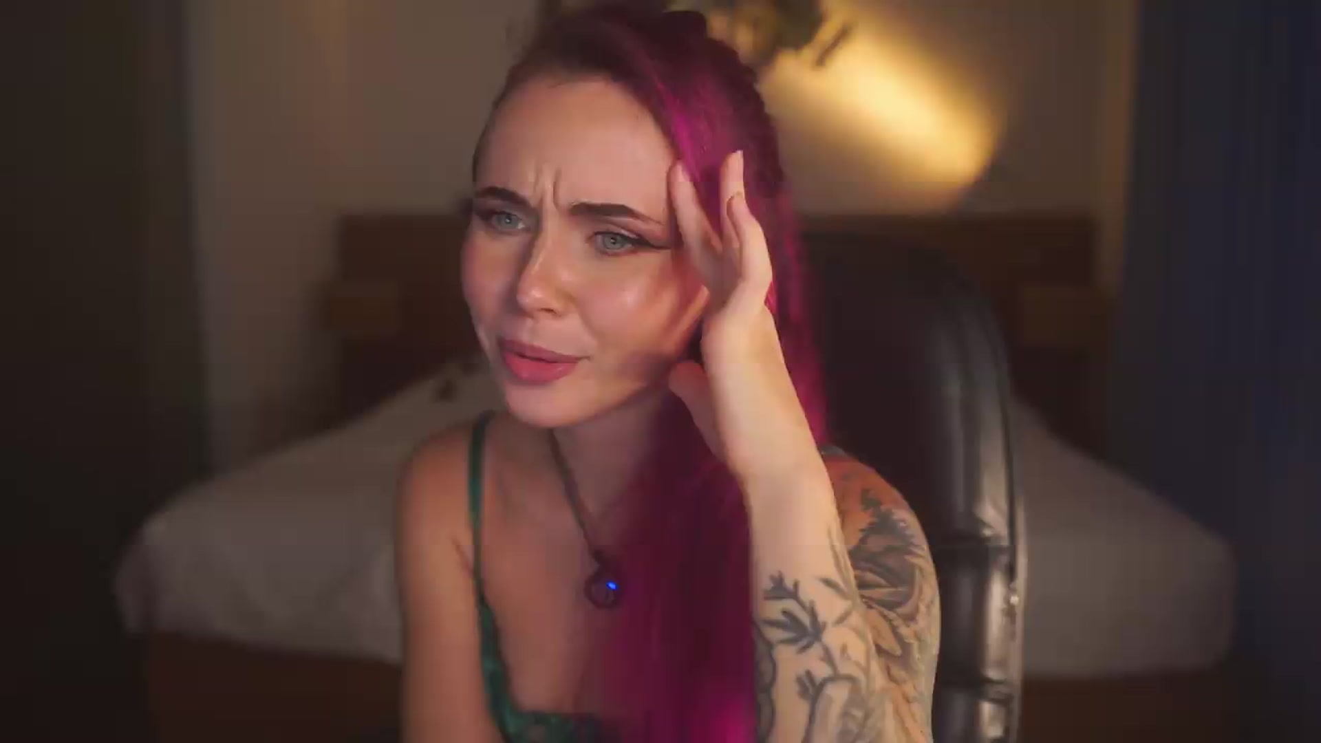 Gallery image thumbnail from Sarah_Pink's myfreecams stream on, 09/07/2026, 10:28 image 17 of 20