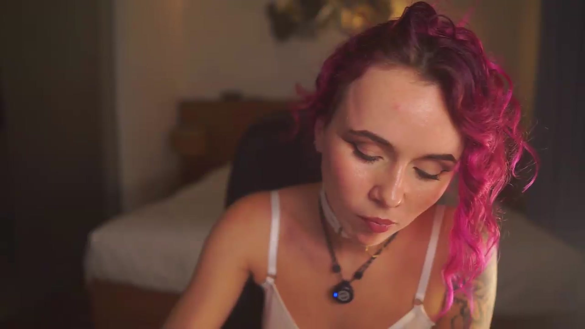 Gallery image thumbnail from Sarah_Pink's myfreecams stream on, 09/10/2026, 13:03 image 13 of 20