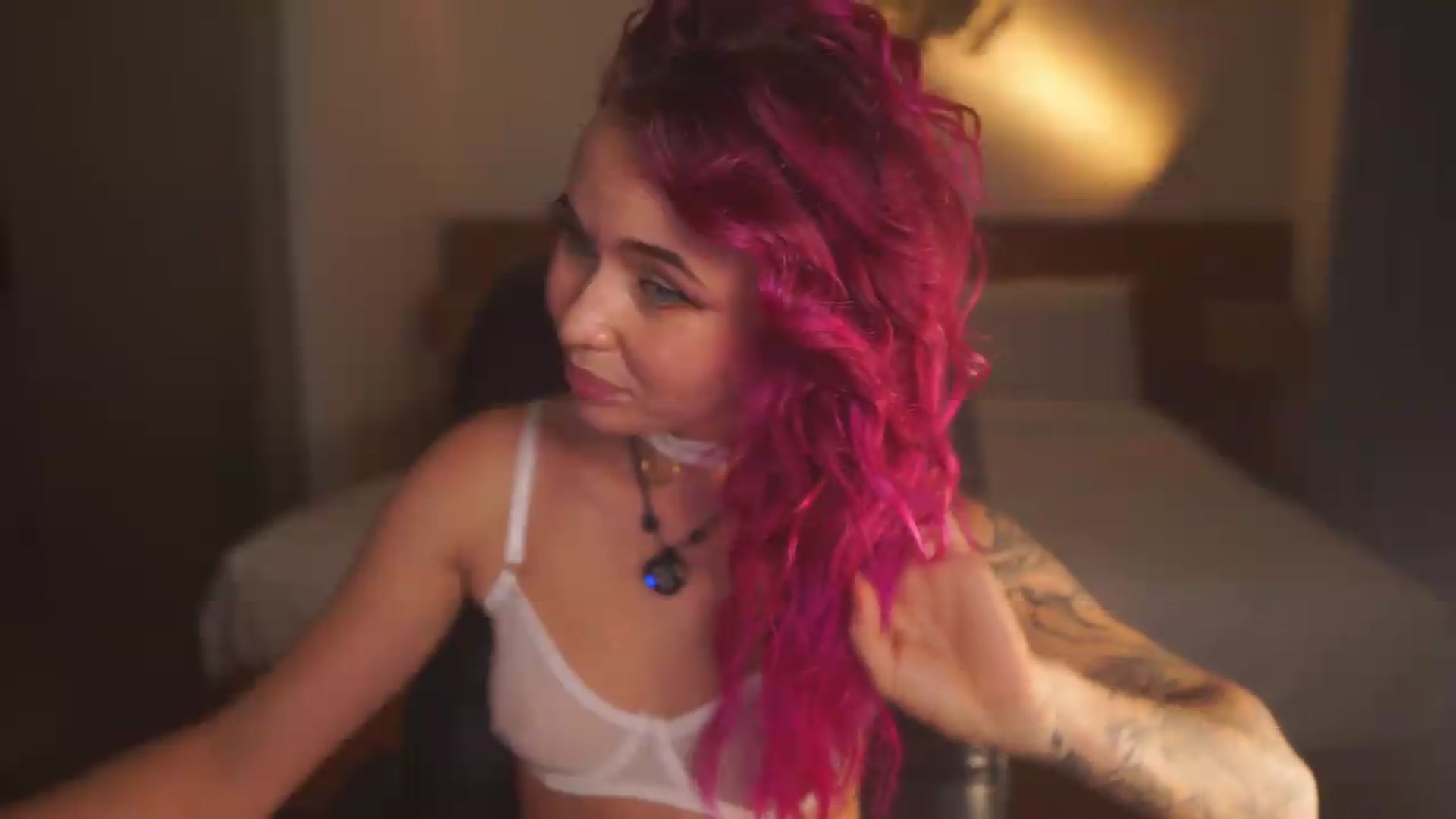 Gallery image thumbnail from Sarah_Pink's myfreecams stream on, 09/10/2026, 13:03 image 4 of 20