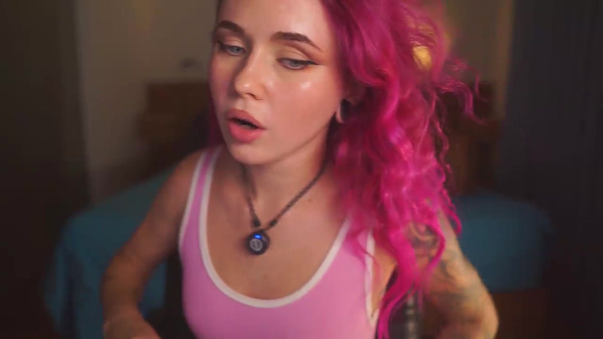 Gallery image thumbnail from Sarah_Pink's myfreecams stream on, 09/12/2026, 15:21 image 11 of 20