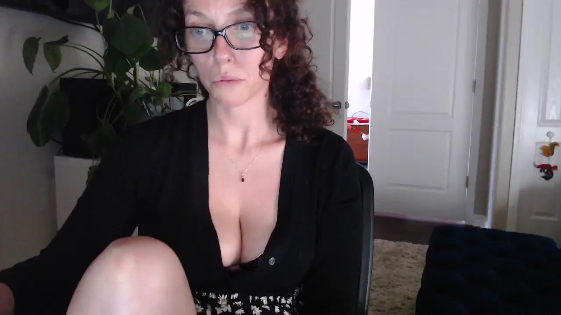 Gallery image thumbnail from Sarah_Stark's myfreecams stream on, 02/17/2026, 16:31 image 19 of 20