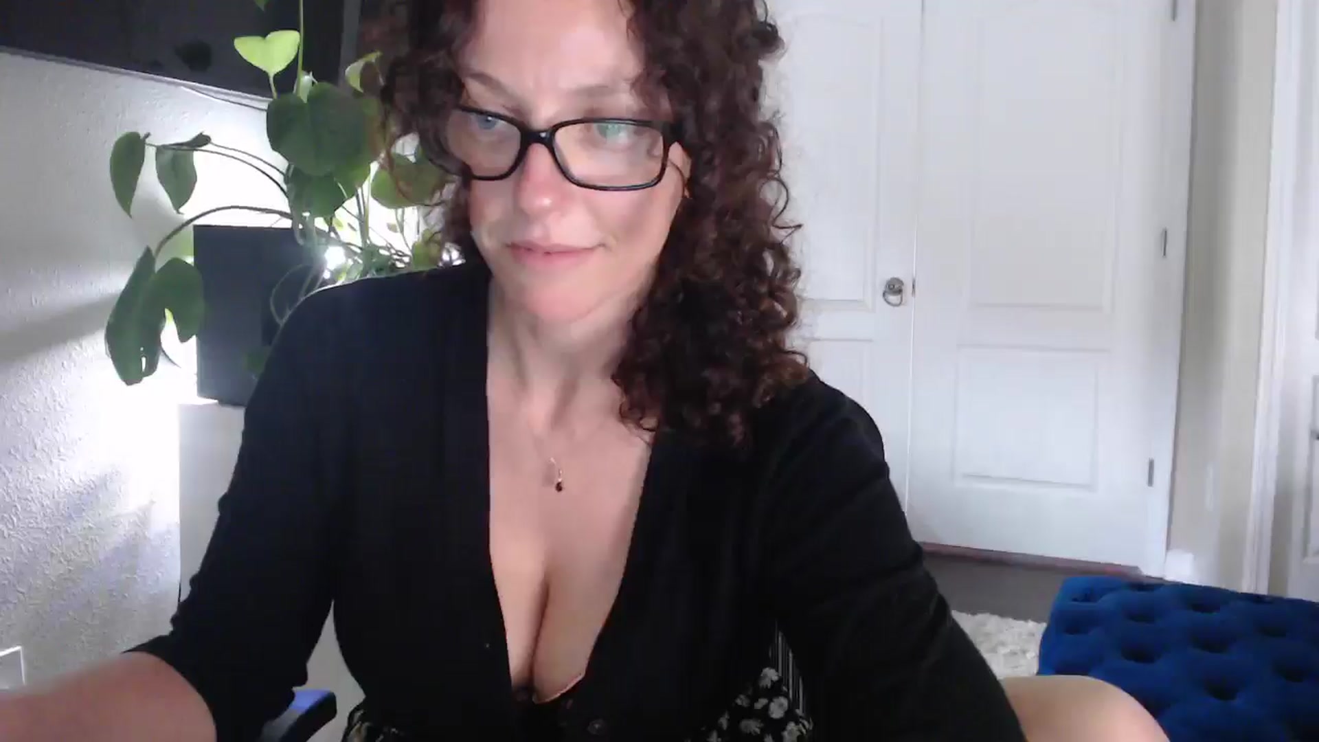Gallery image thumbnail from Sarah_Stark's myfreecams stream on, 02/17/2026, 17:13 image 18 of 20