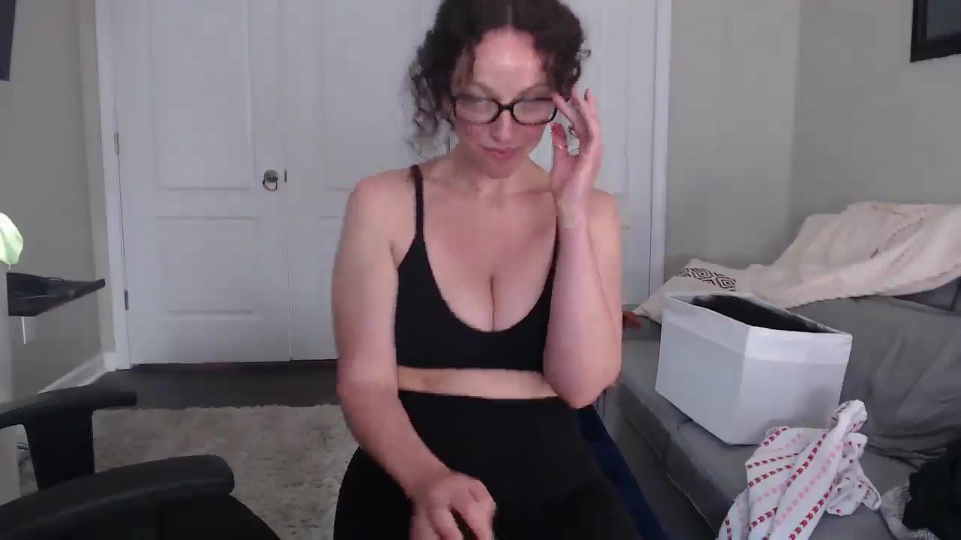 Gallery image thumbnail from Sarah_Stark's myfreecams stream on, 02/18/2026, 18:45 image 16 of 20