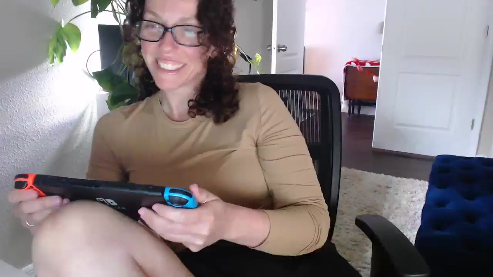 Gallery image thumbnail from Sarah_Stark's myfreecams stream on, 02/23/2026, 15:05 image 5 of 20